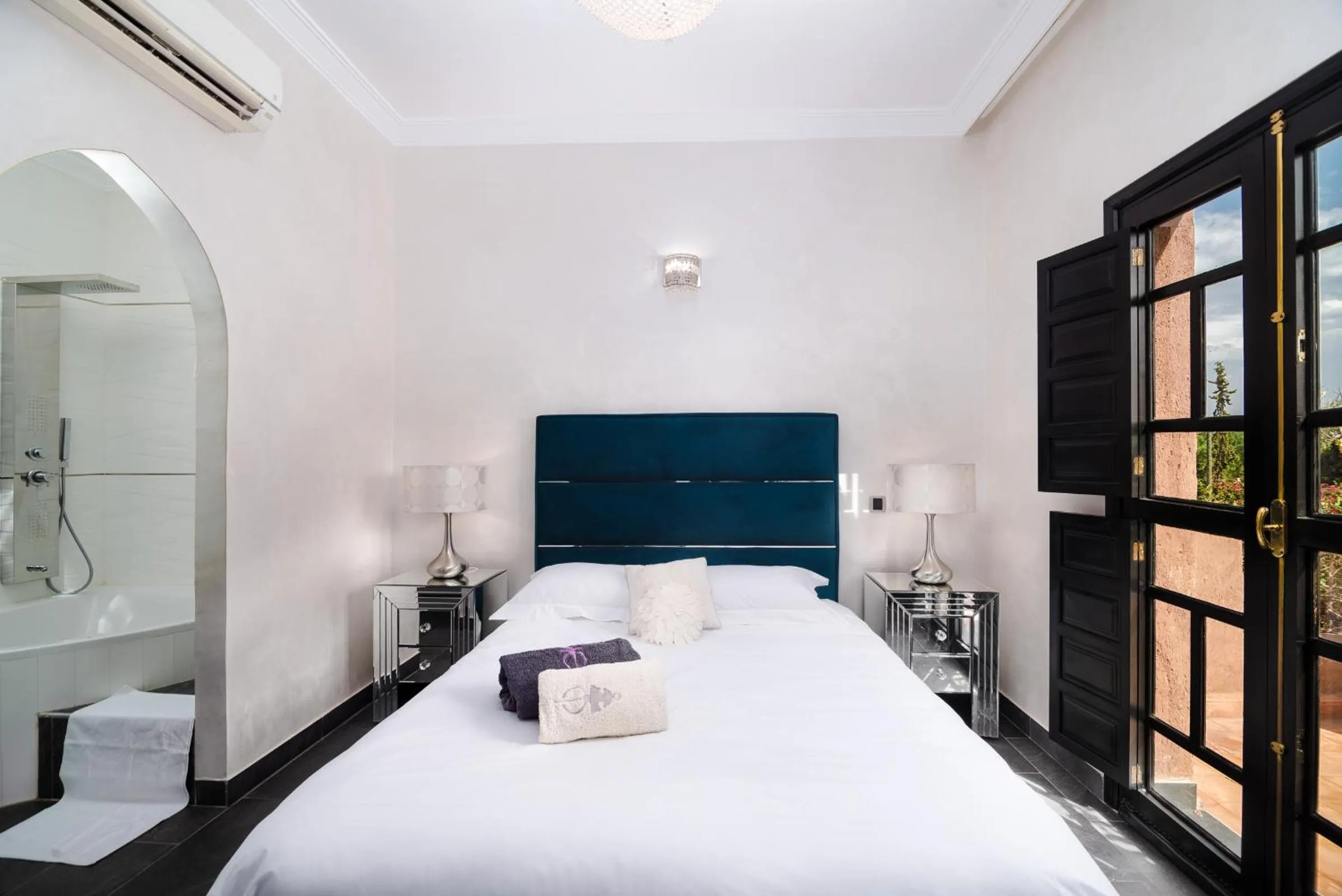 Photo of the whole room, Bed in Residence Dar Lamia Marrakech