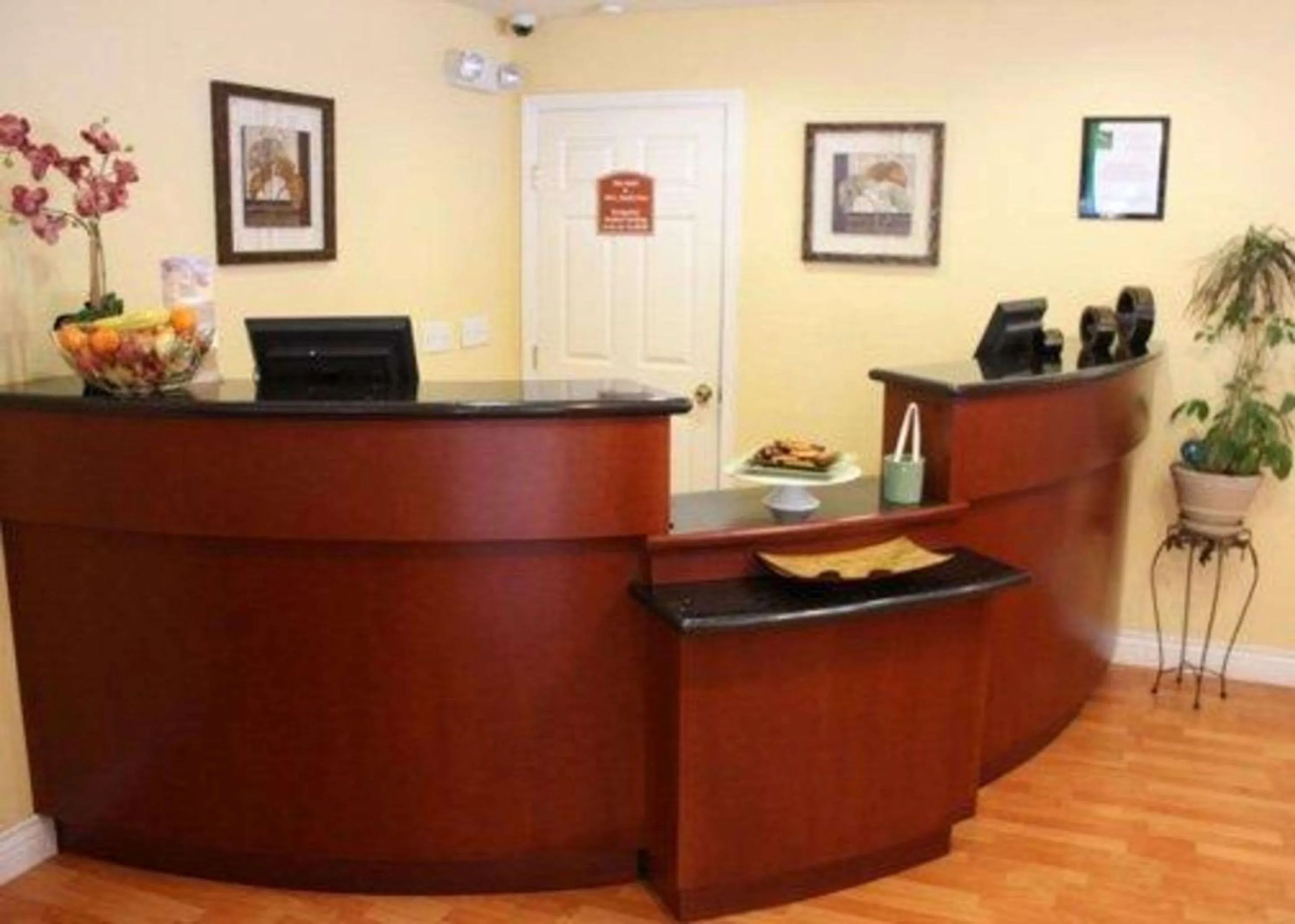 Lobby or reception in Quality Inn & Suites Santa Cruz Mountains