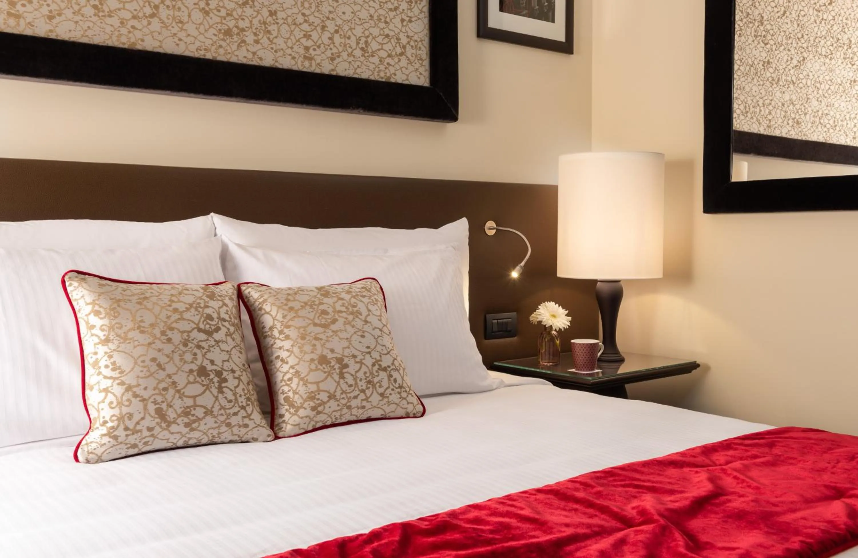 Photo of the whole room, Bed in Leonardo Royal Hotel Venice Mestre