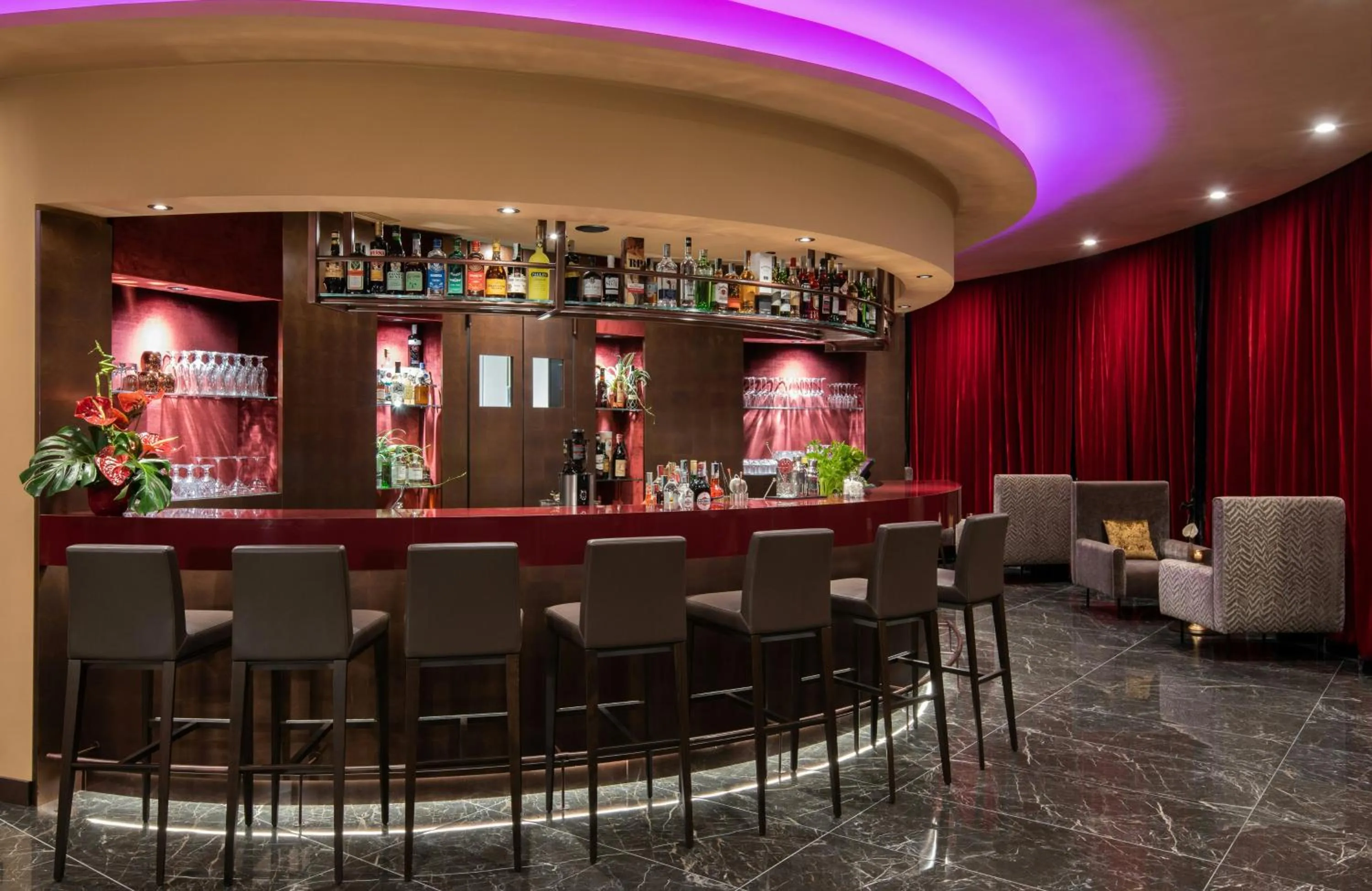 Lounge or bar in Leonardo Royal Hotel Venice Mestre