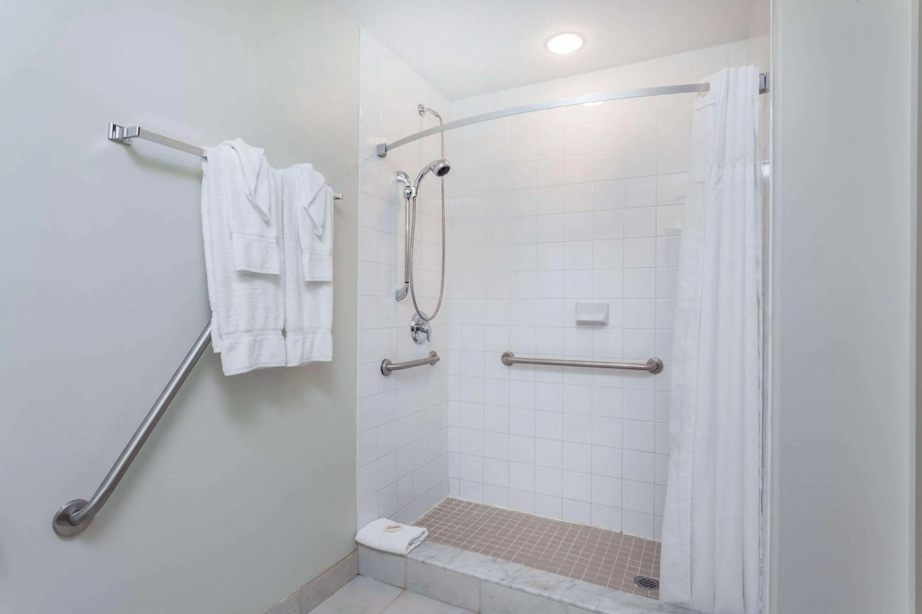 Bathroom in Super 8 by Wyndham Peterborough