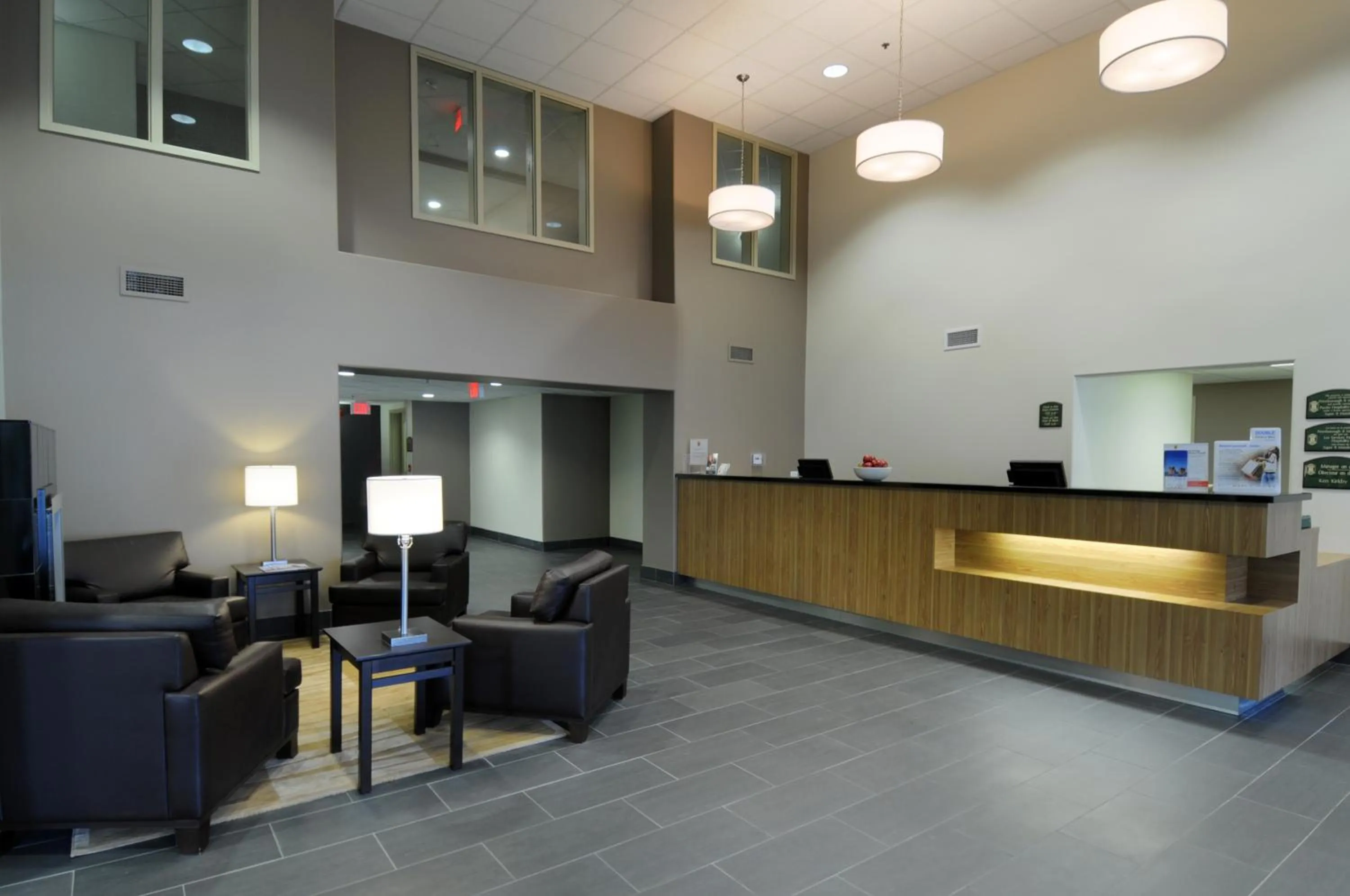 Lobby or reception in Super 8 by Wyndham Peterborough