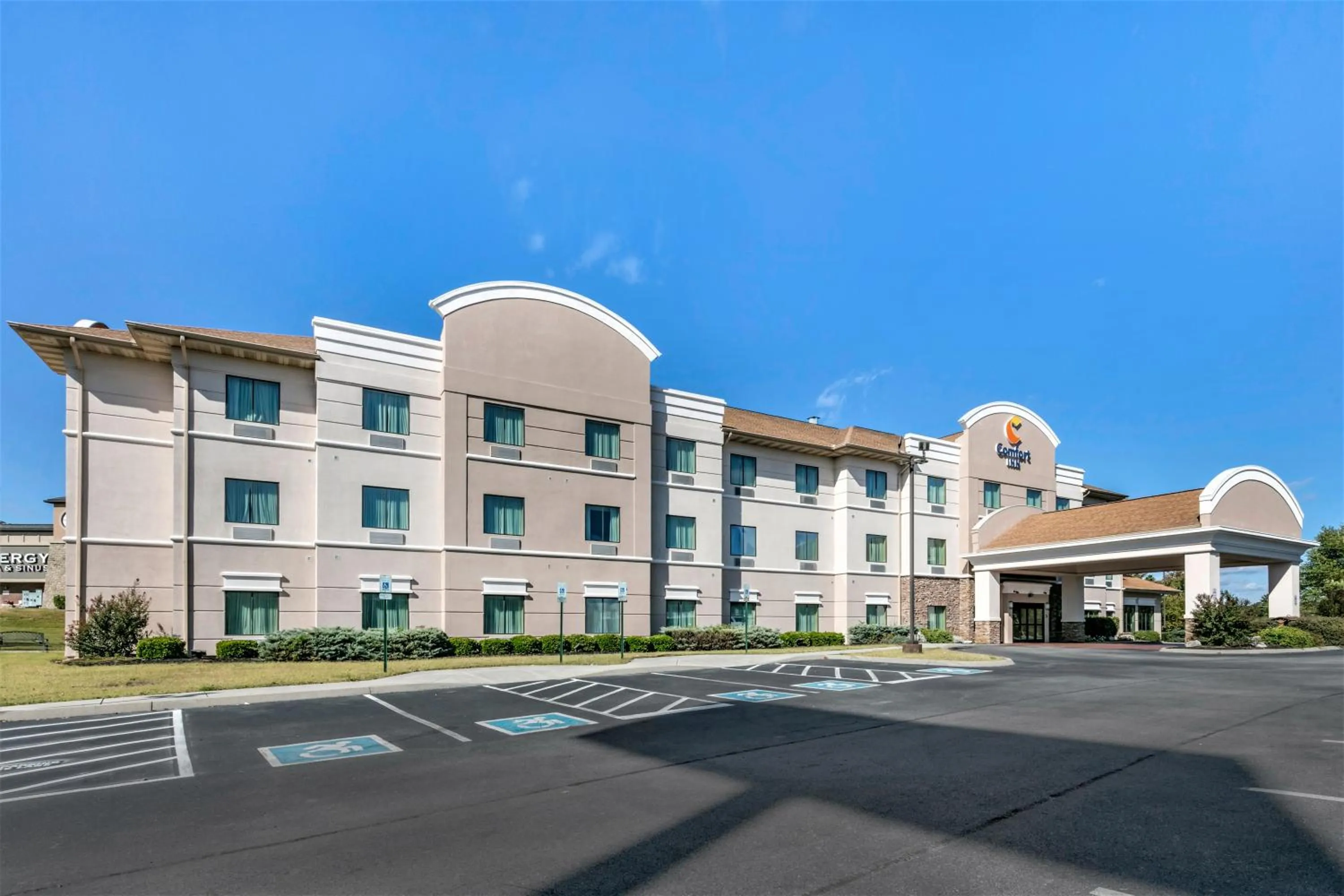 Property building in Comfort Inn Powell - Knoxville North