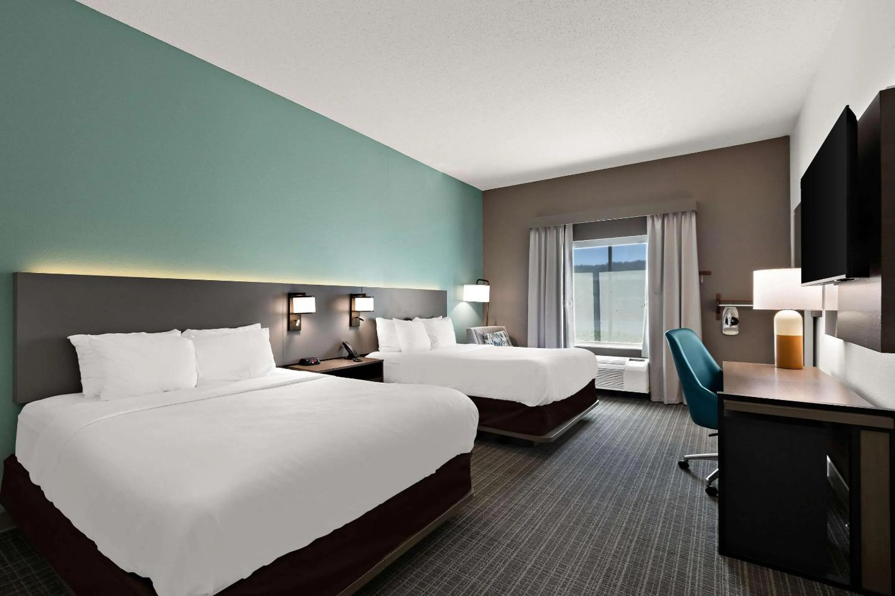 Queen Room with Two Queen Beds - Accessible/Non-Smoking  in Comfort Inn Powell - Knoxville North