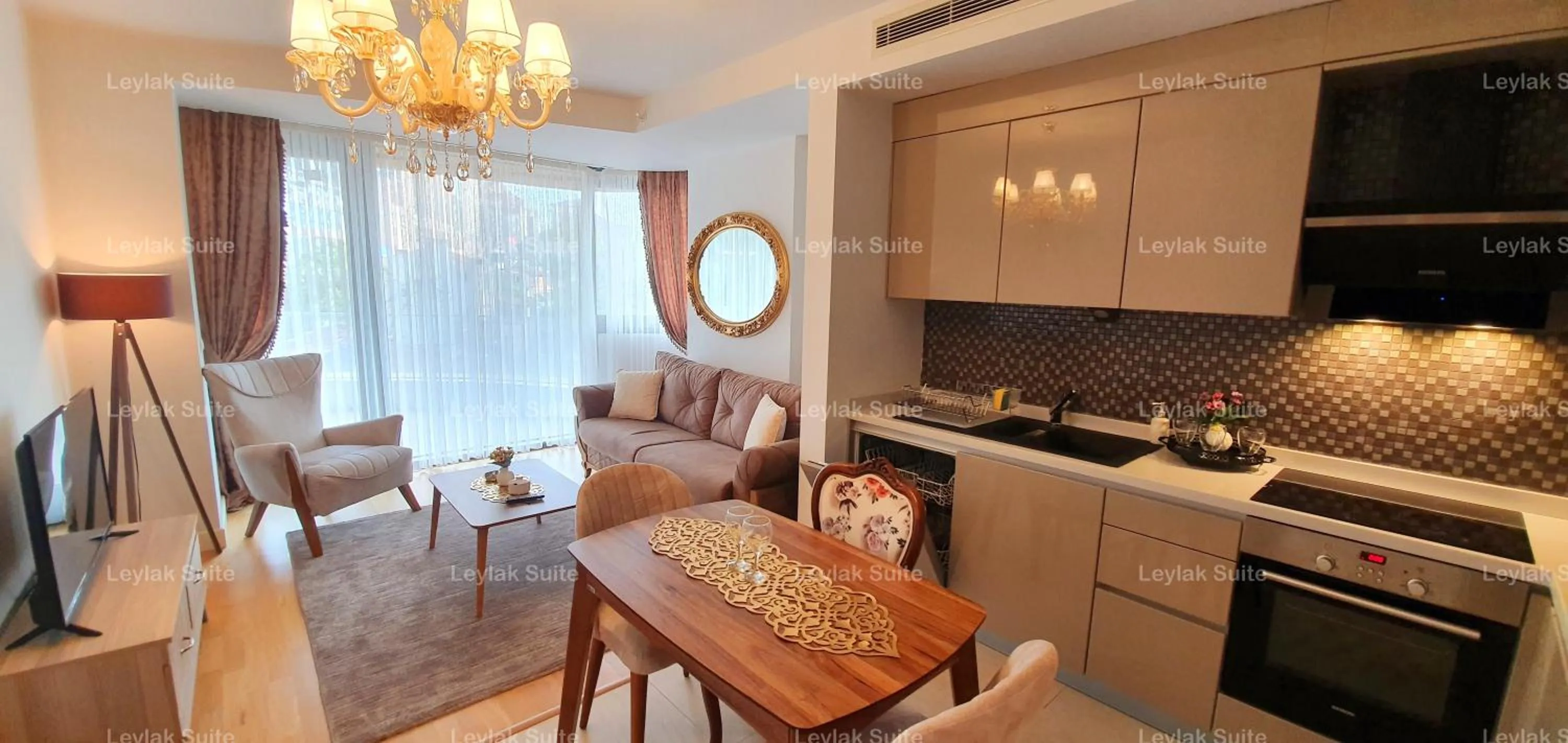 Kitchen or kitchenette in Taksim leylak suite