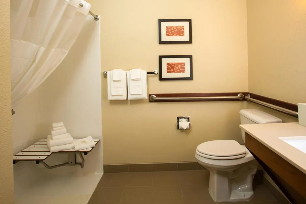 Bathroom in Comfort Inn & Suites Spokane Valley Central