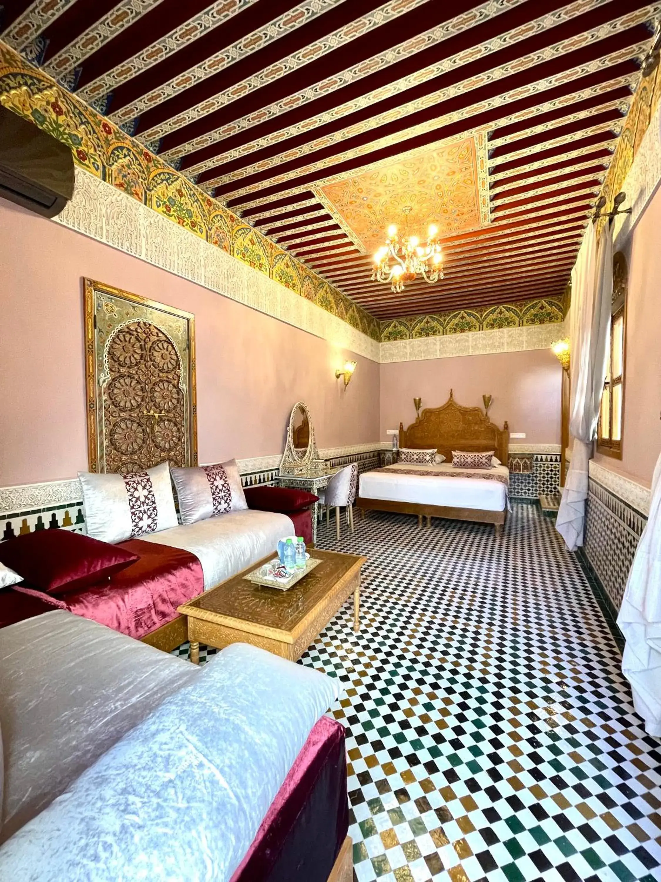 Suite Dahlia in Le Grand Alcazar - Riad Suite Dahlia in Le Grand Alcazar - Riad