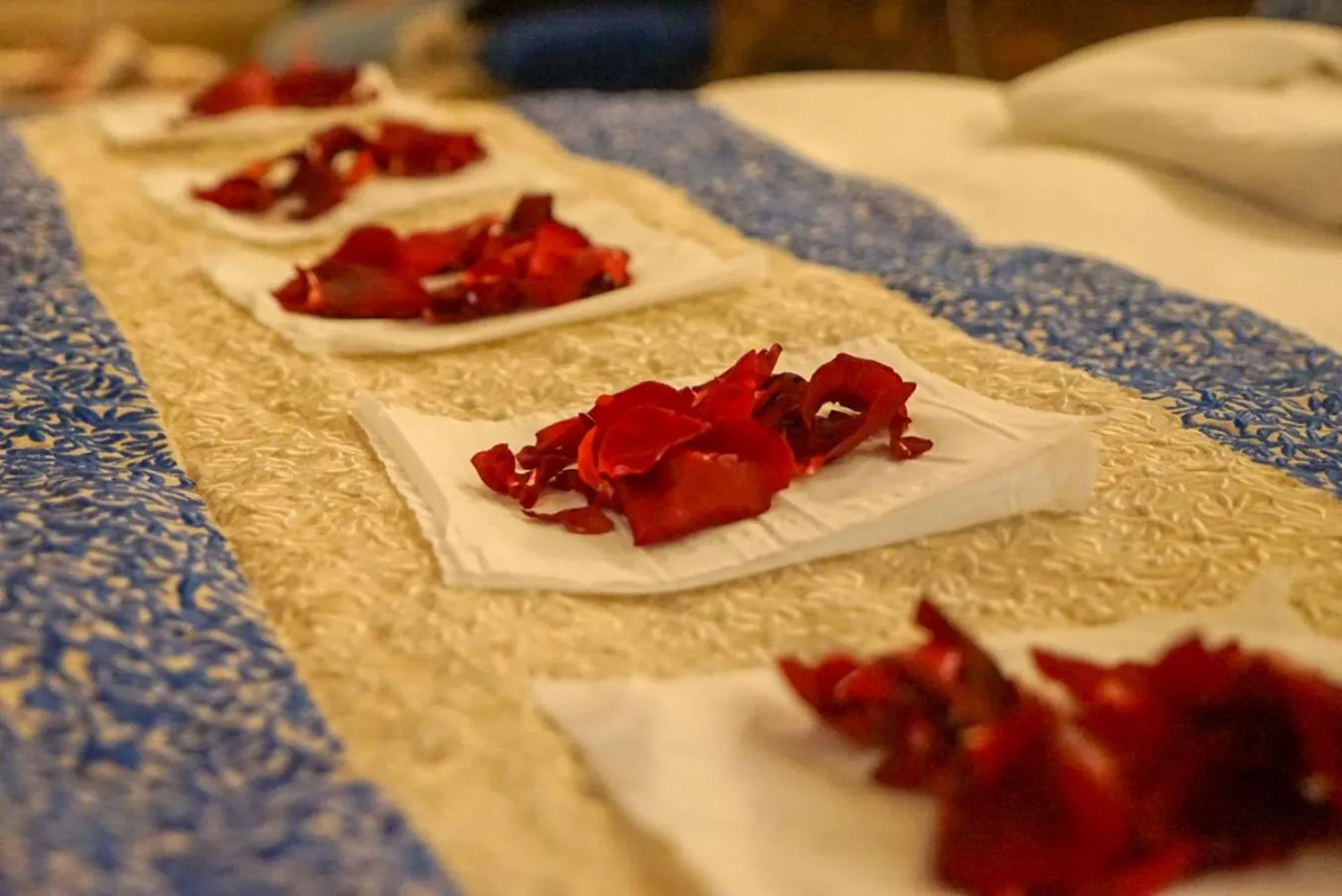 Bed in Le Grand Alcazar - Riad