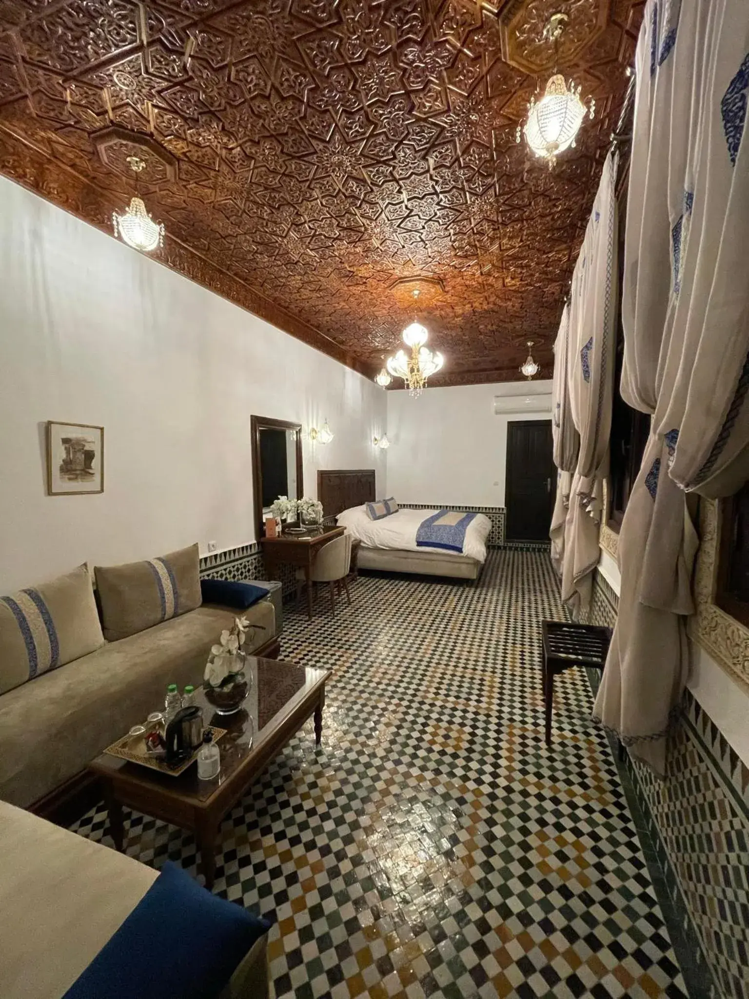 Deluxe King Suite Saphir in Le Grand Alcazar - Riad Deluxe King Suite Saphir in Le Grand Alcazar - Riad