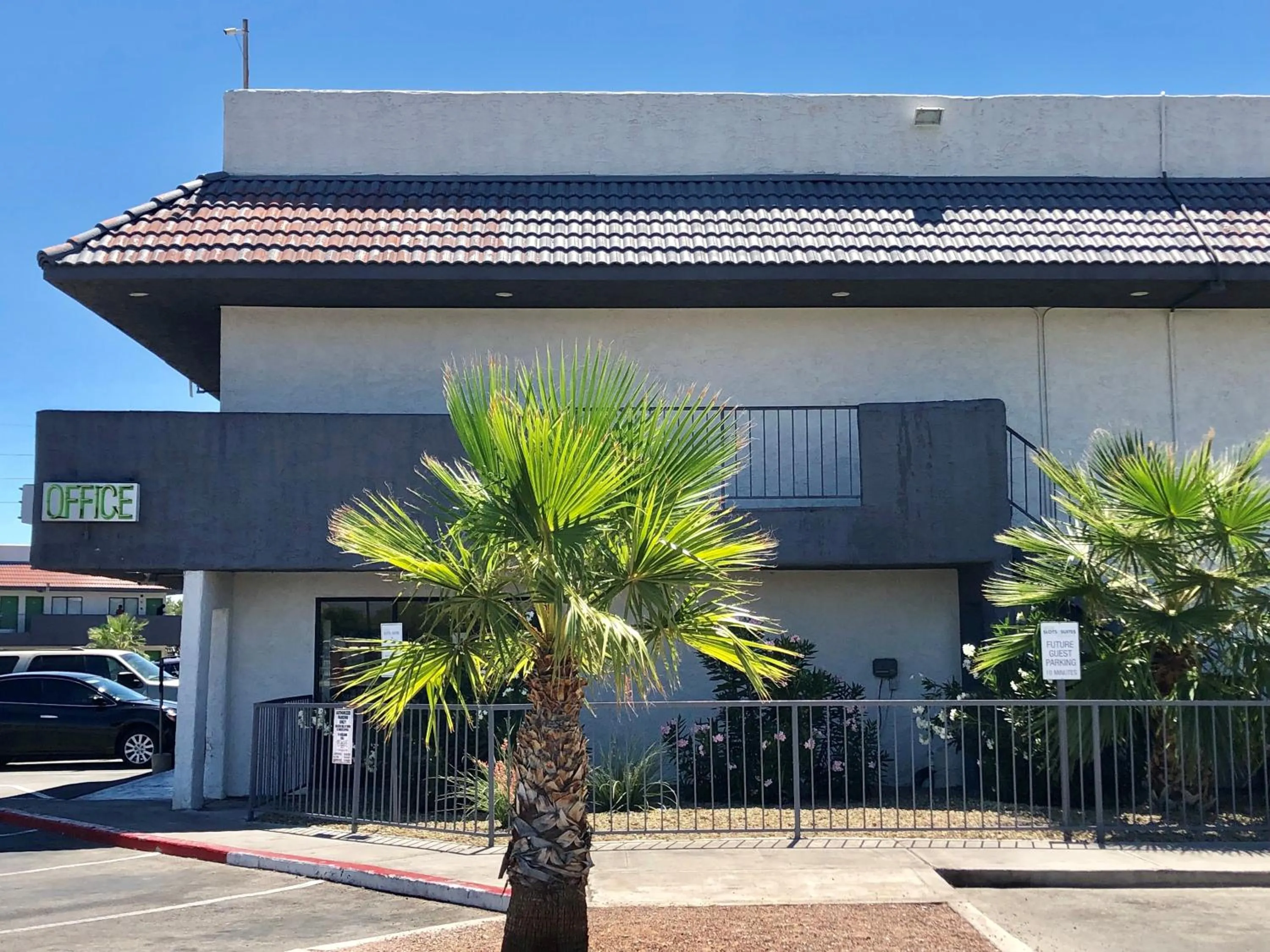 Facade/entrance, Property Building in Siegel Slots and Suites (No Resort Fees)