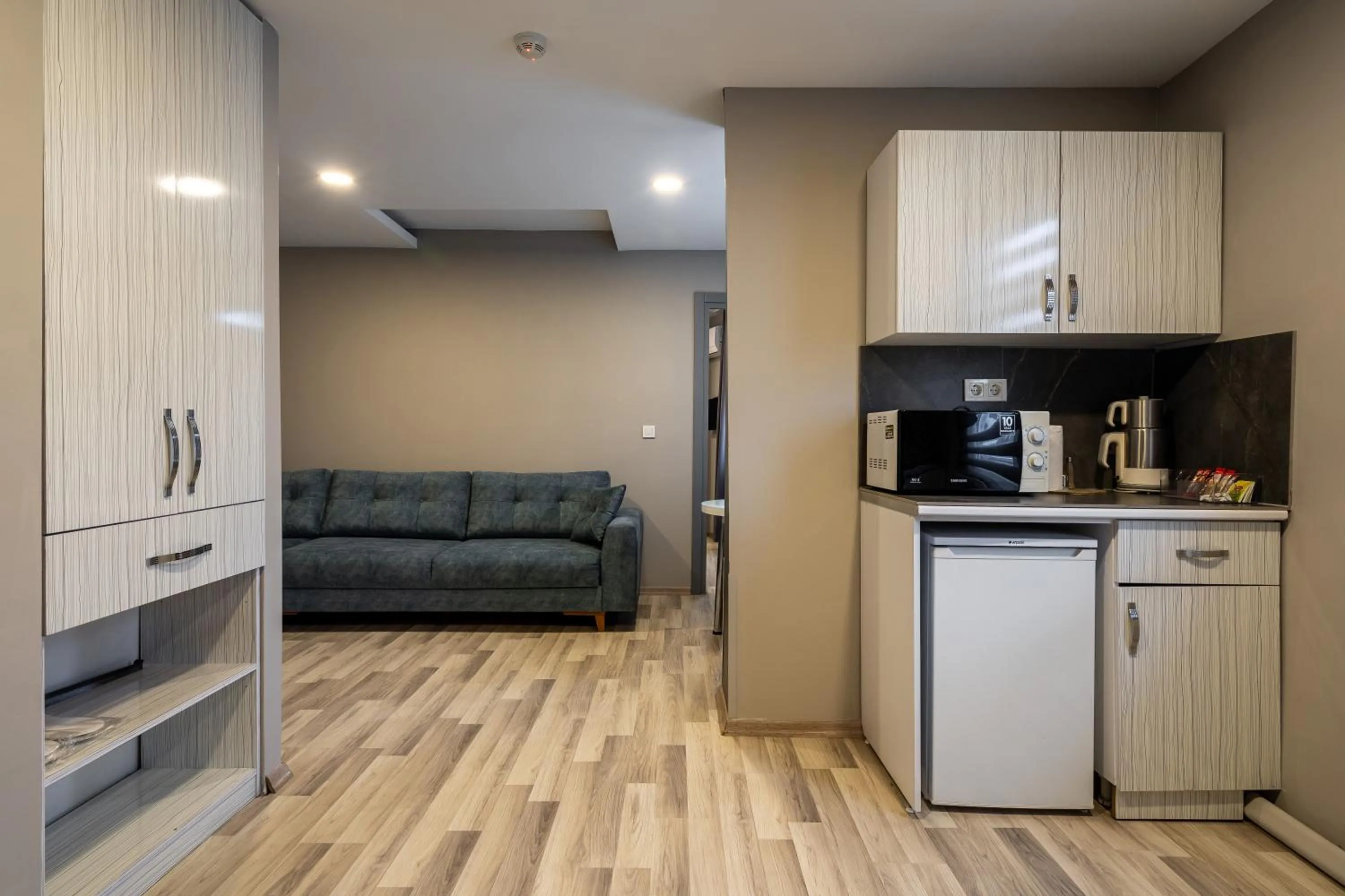 Coffee/tea facilities in Element Residence