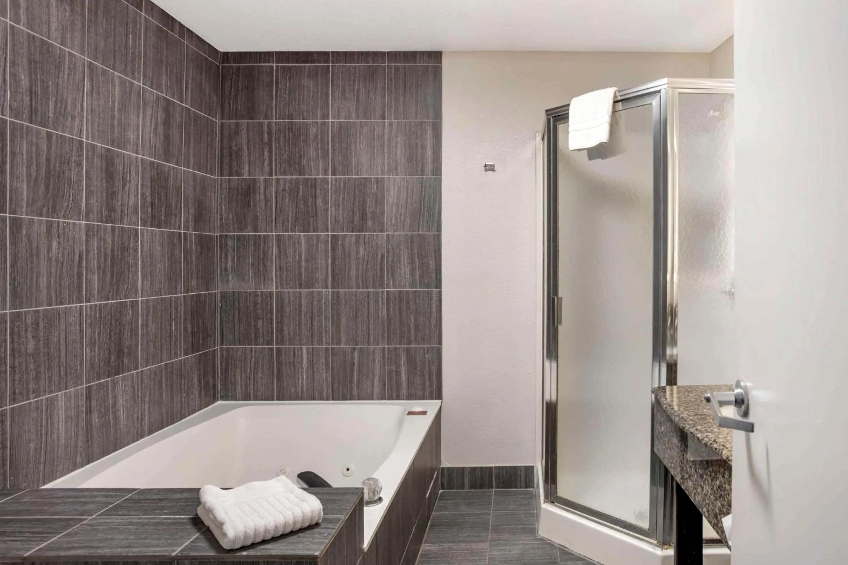 Bathroom in Comfort Suites Nashville Airport - BNA