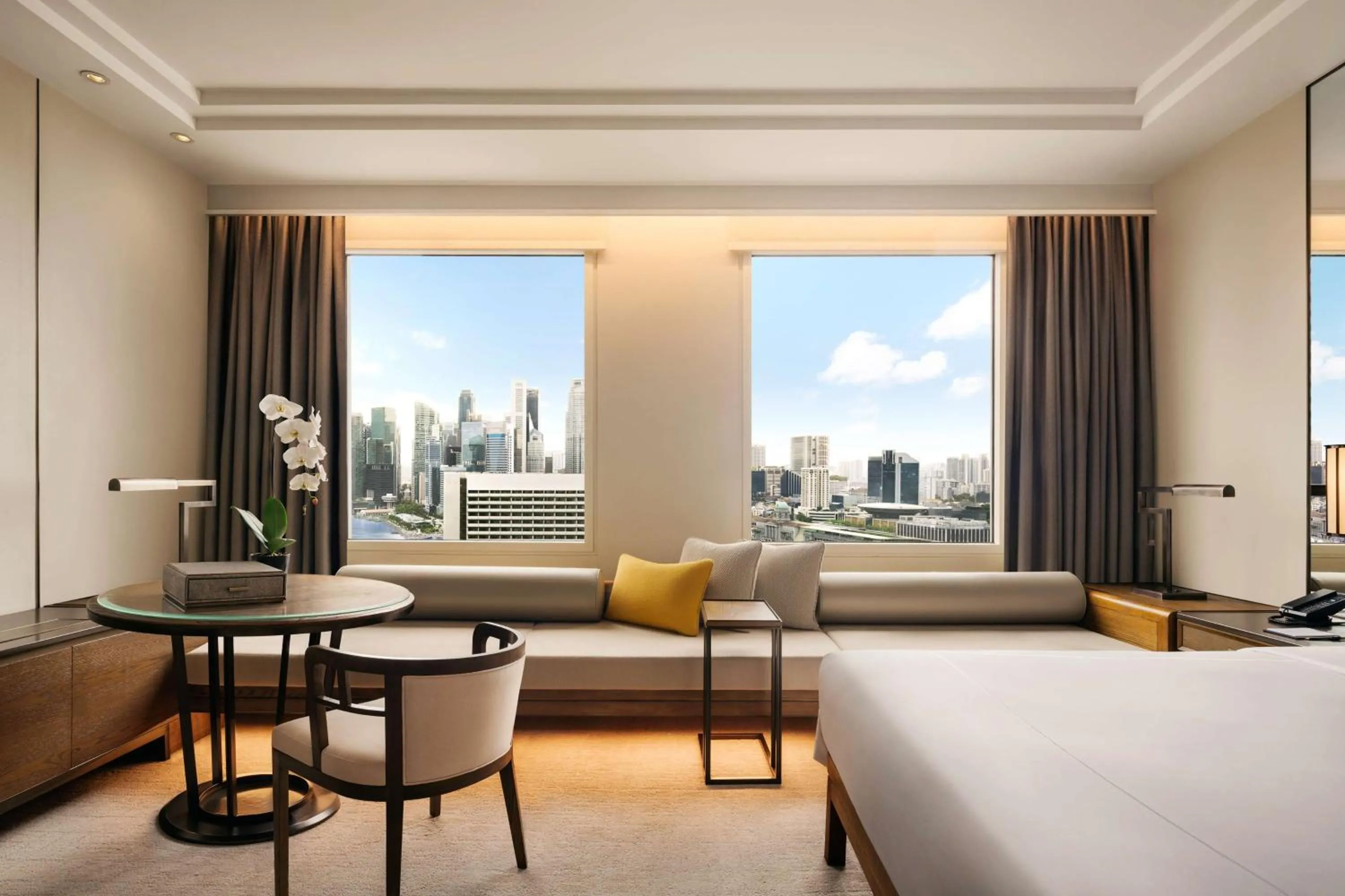 Living room, Bed in Conrad Centennial Singapore