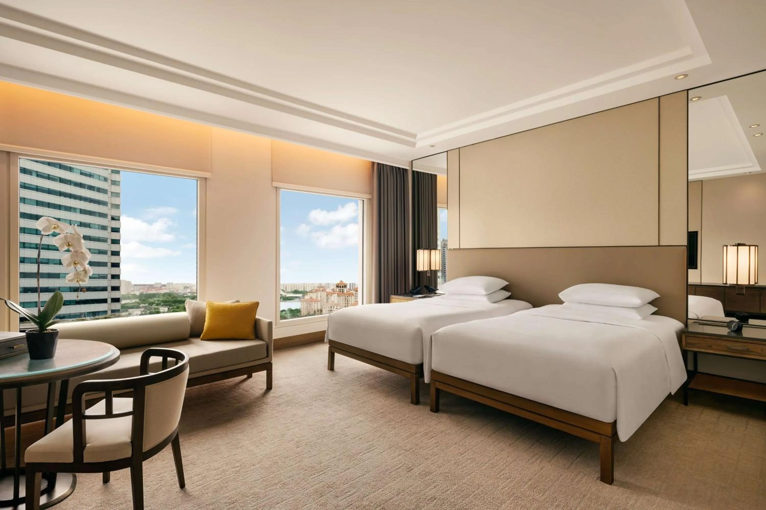Living room, Bed in Conrad Centennial Singapore
