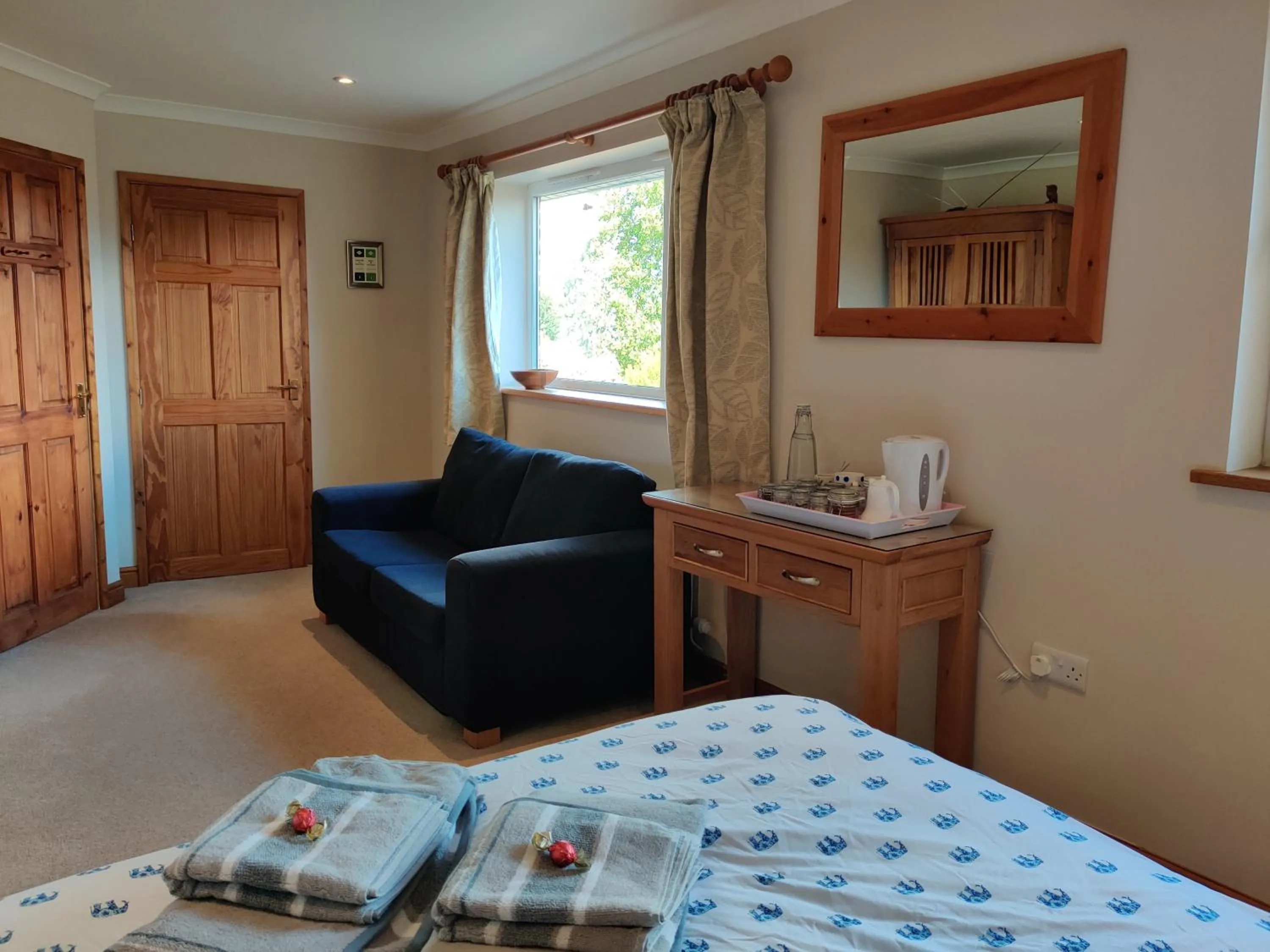 Bedroom, Bed in Nant Gloyw Oswestry