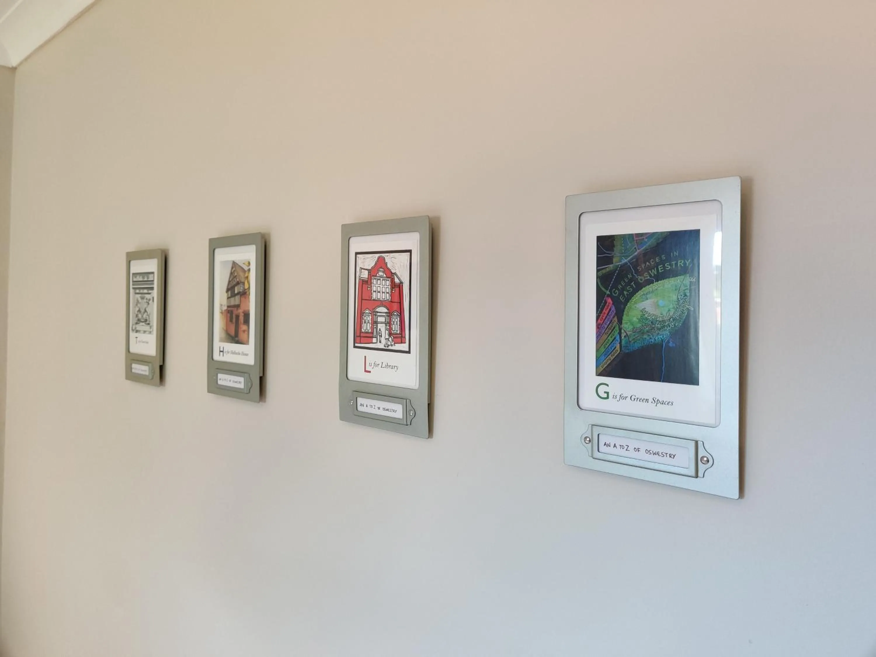 Logo/Certificate/Sign in Nant Gloyw Oswestry