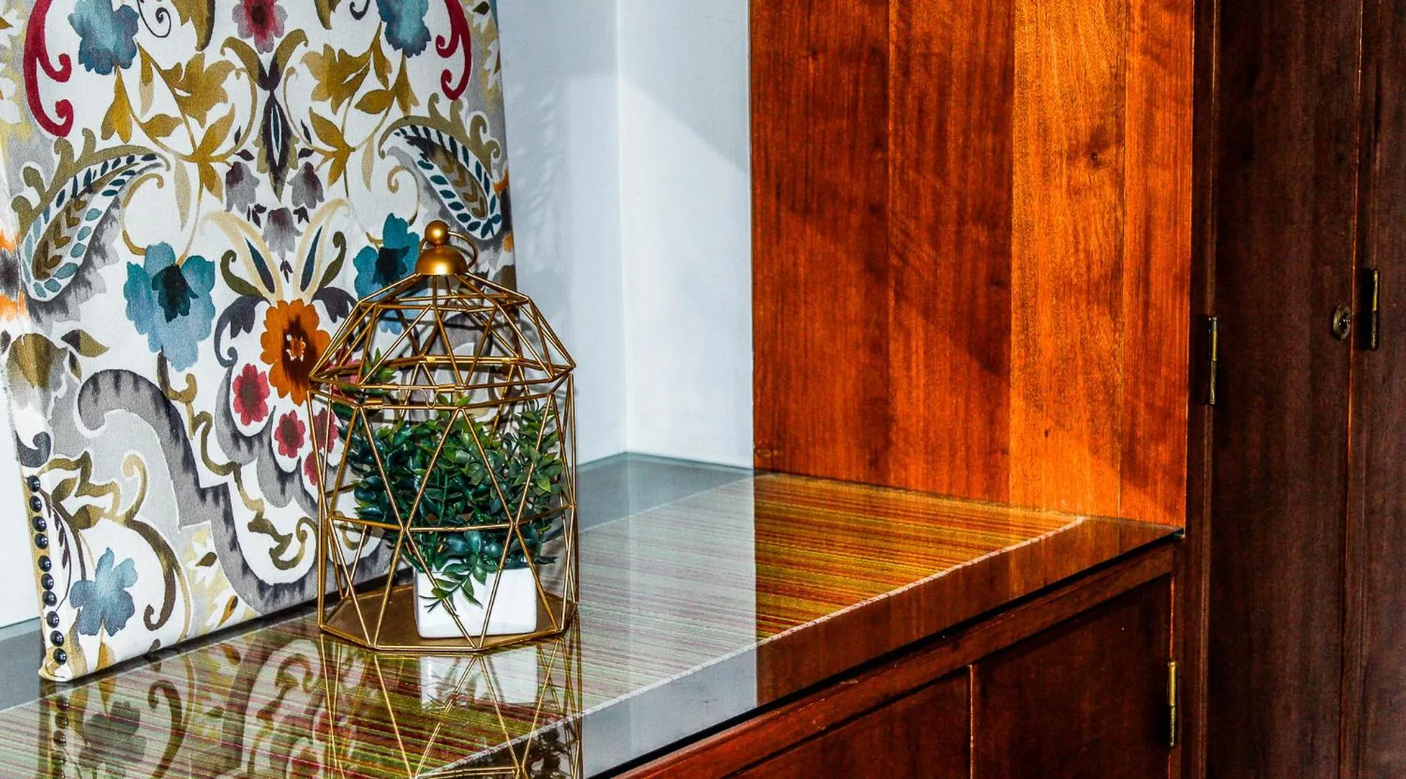 wardrobe in Hotel Sienna