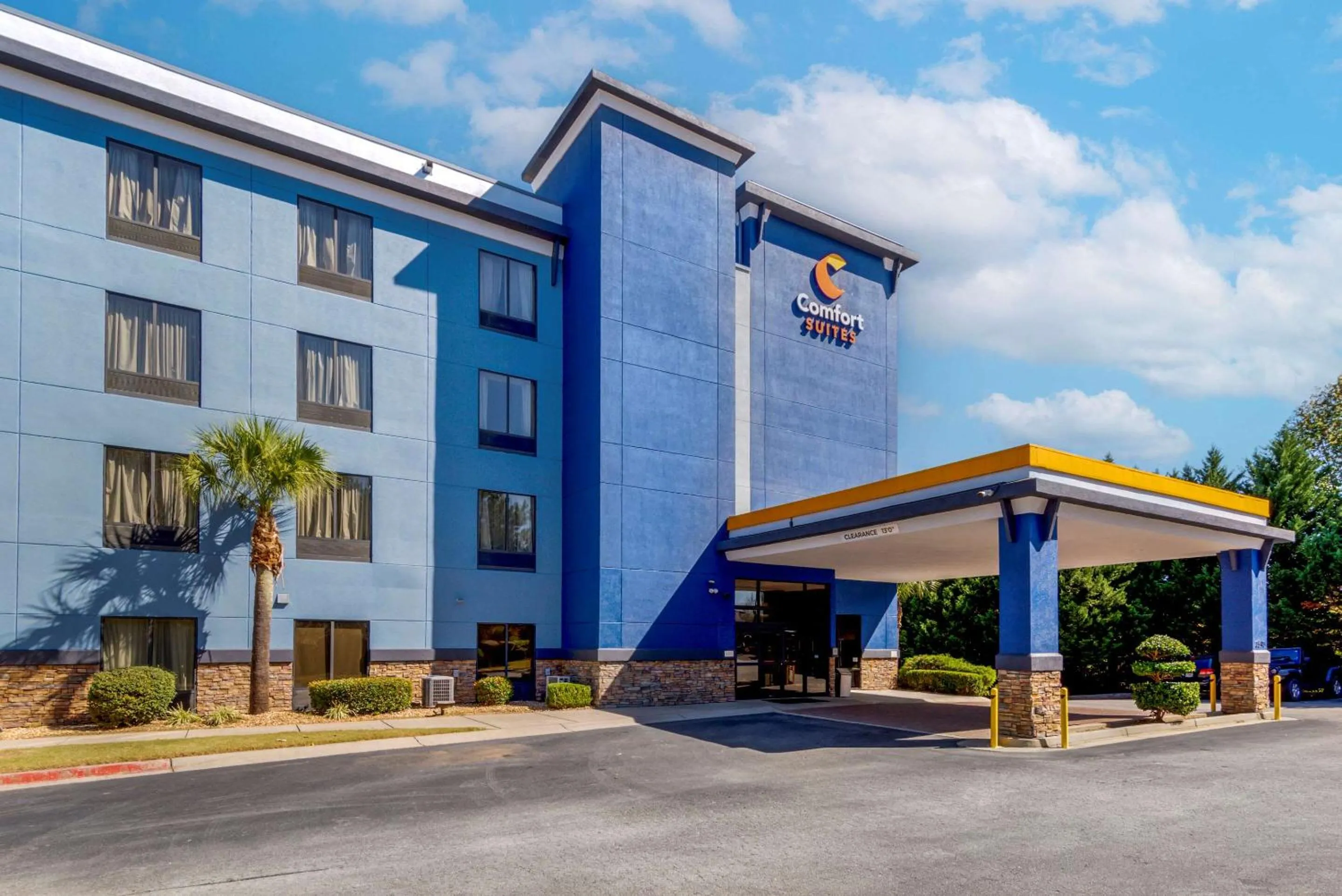 Property building in Comfort Suites Stockbridge Atlanta South