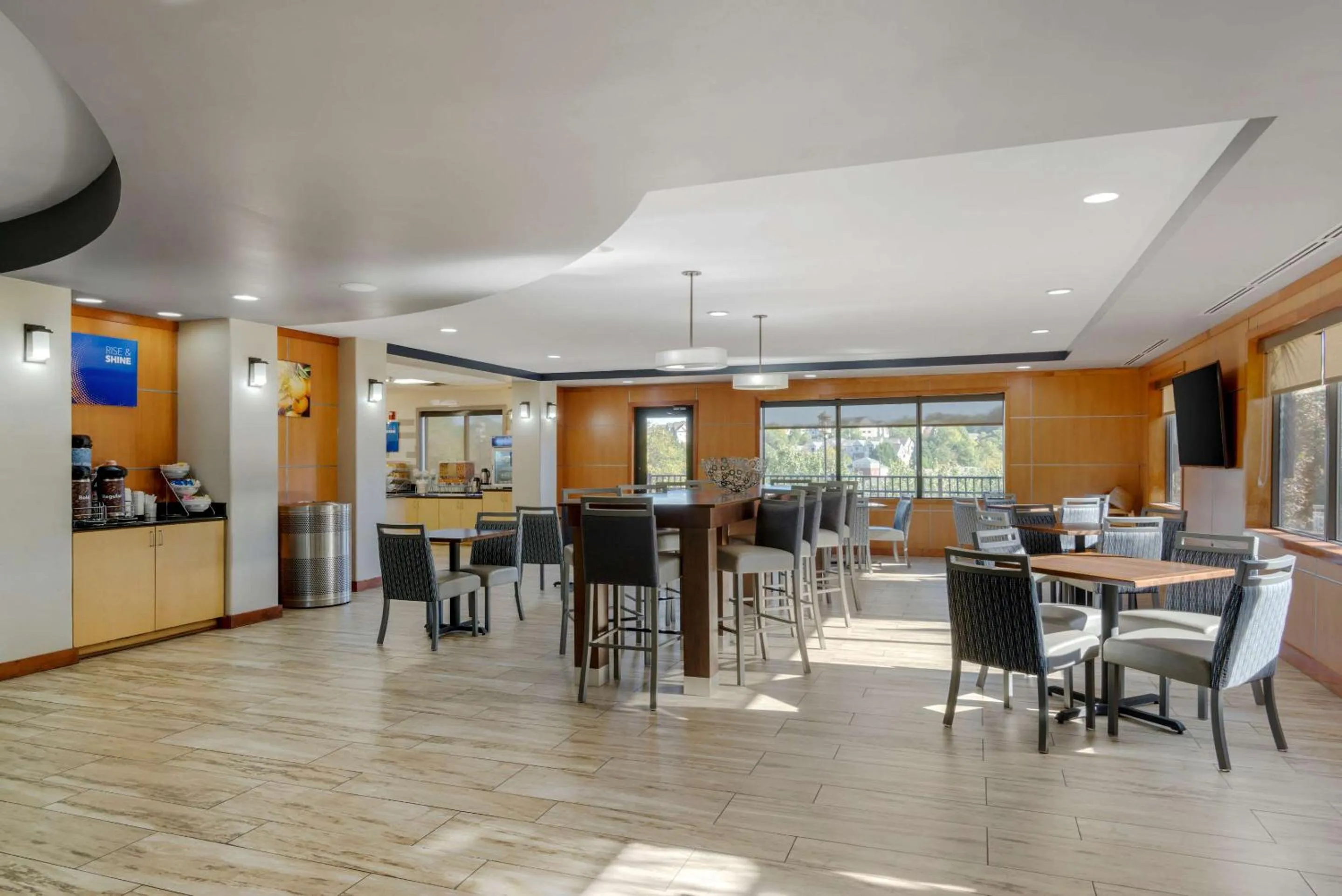 Breakfast in Comfort Suites Stockbridge Atlanta South