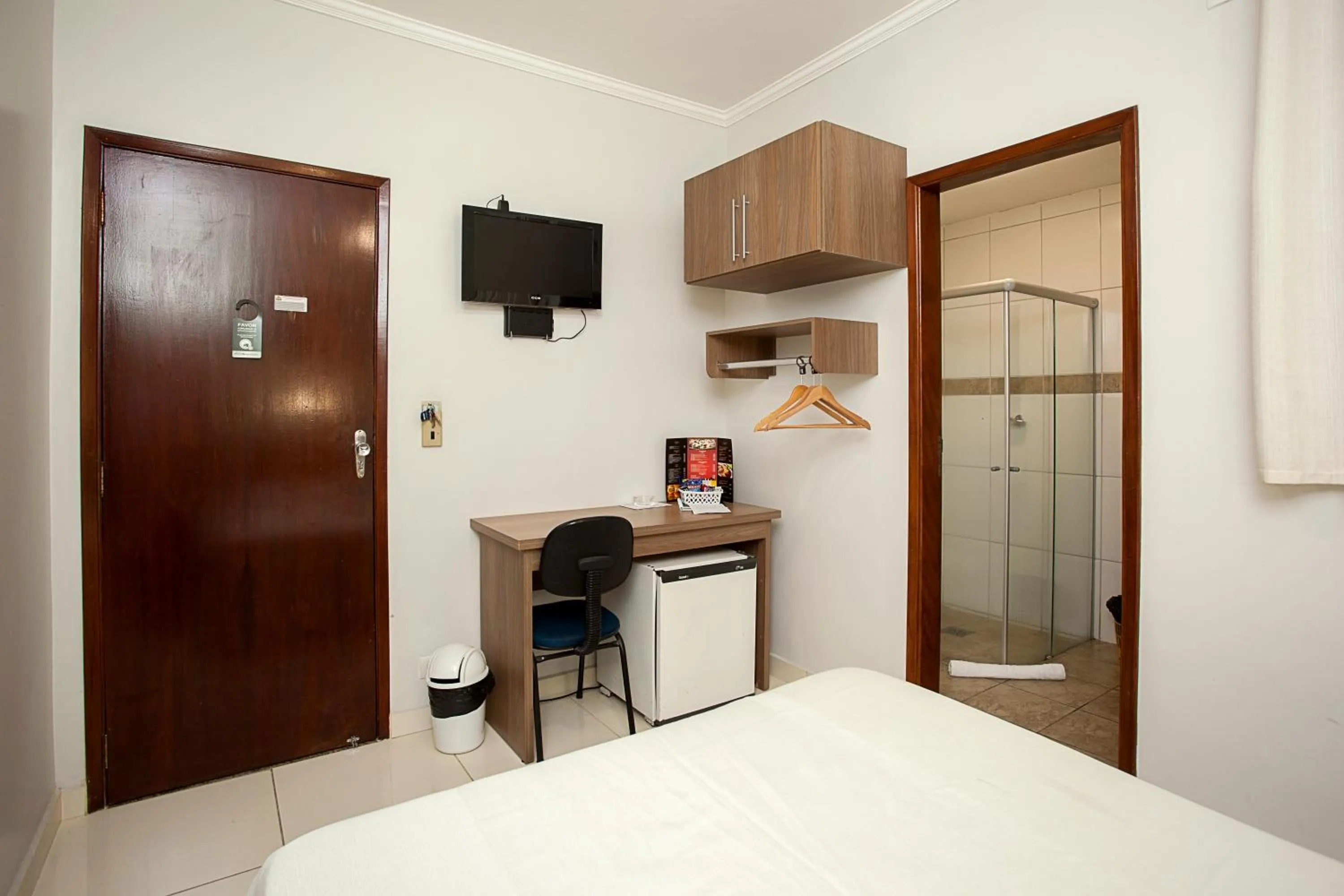 Bedroom, Bed in Alves Hotel