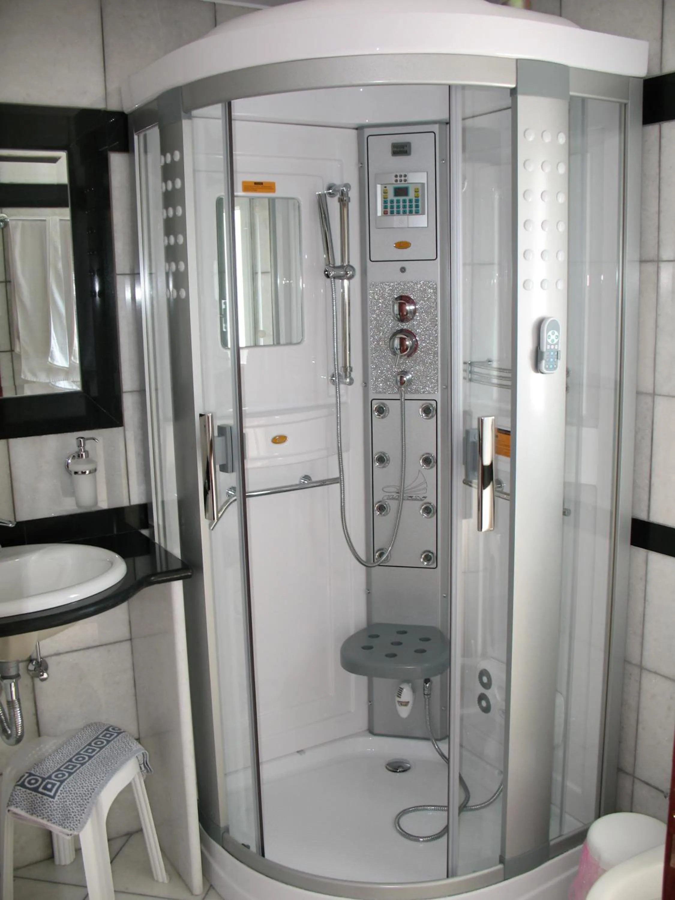 Bathroom in Iliovasilema