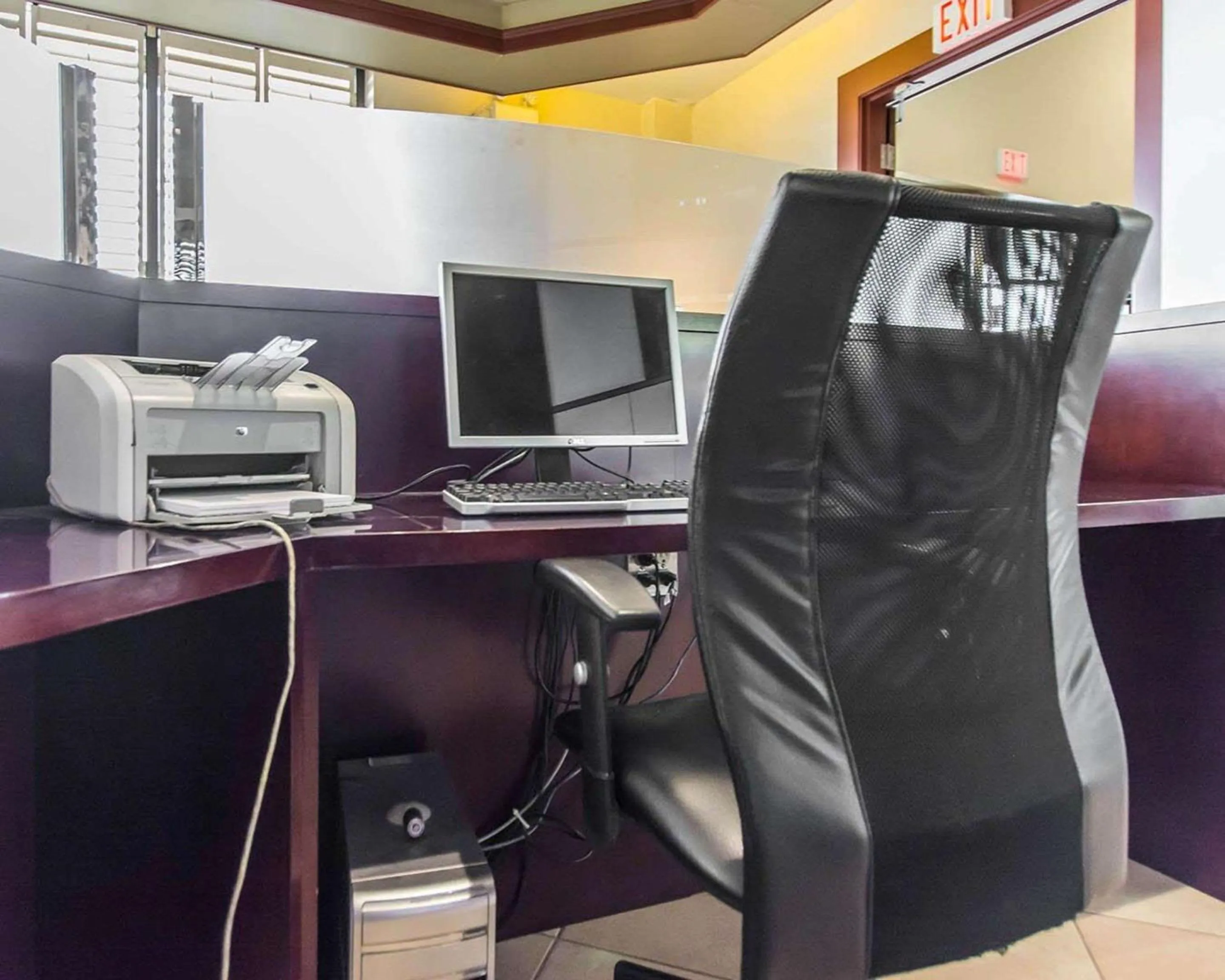 Business facilities in Quality Inn & Suites Bay Front