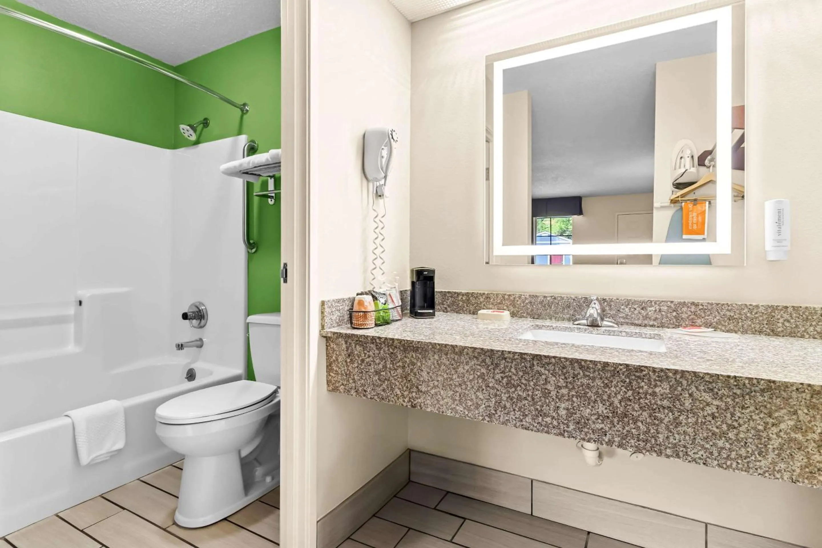 Bathroom in Econo Lodge