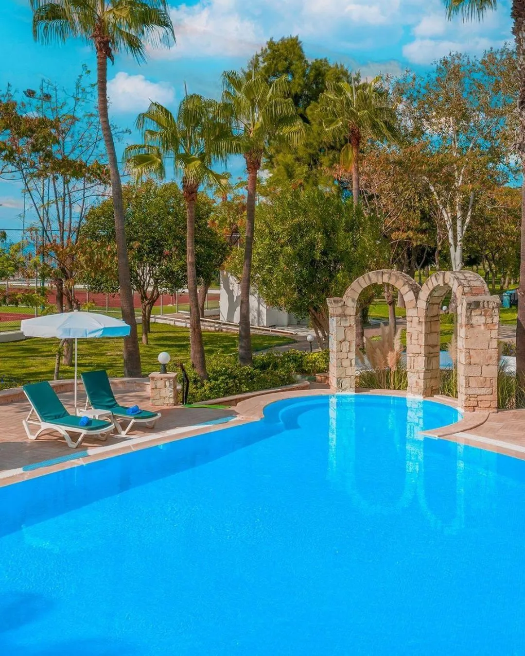 Swimming pool in Labranda Alantur