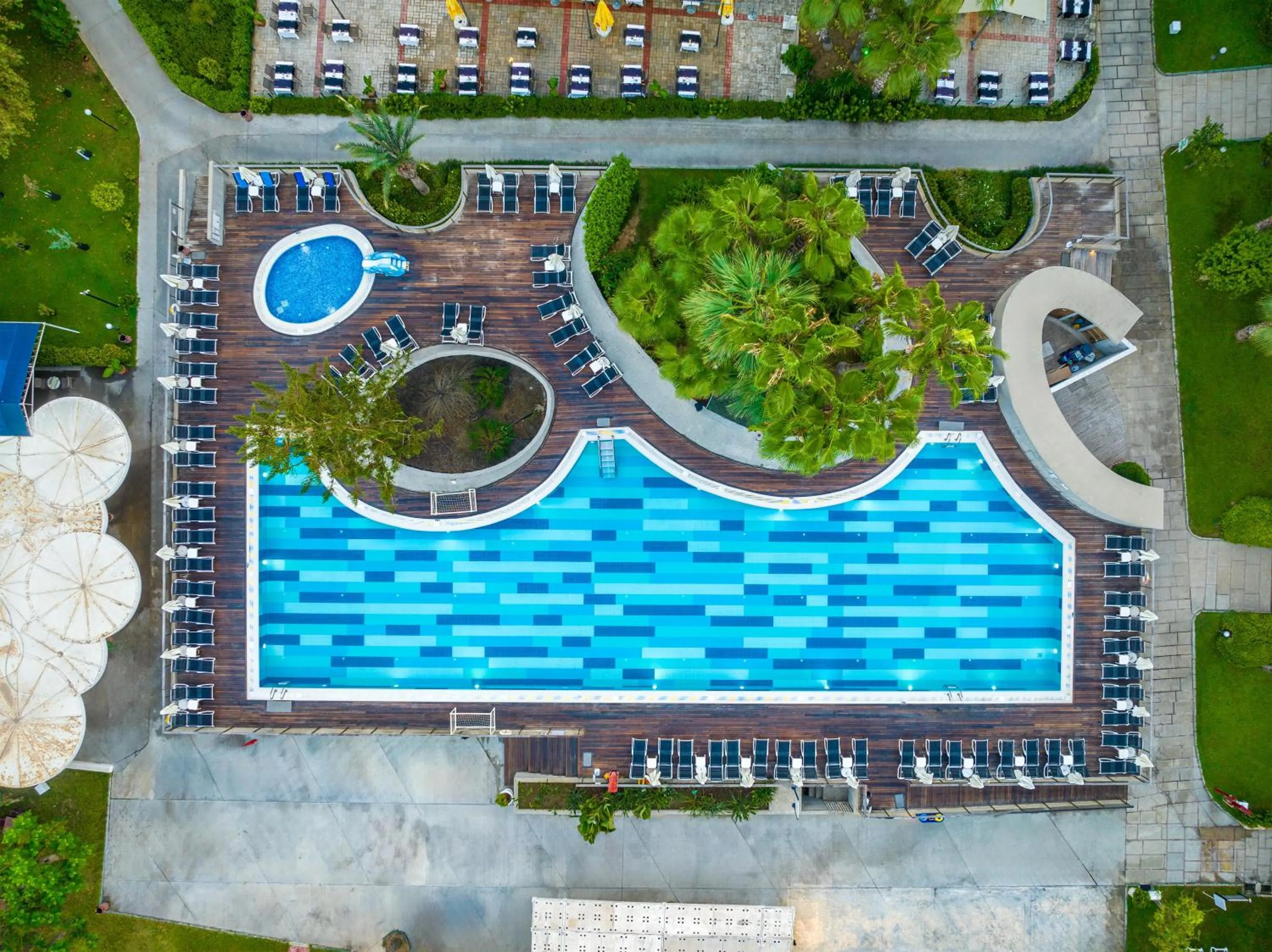 Swimming pool in Labranda Alantur
