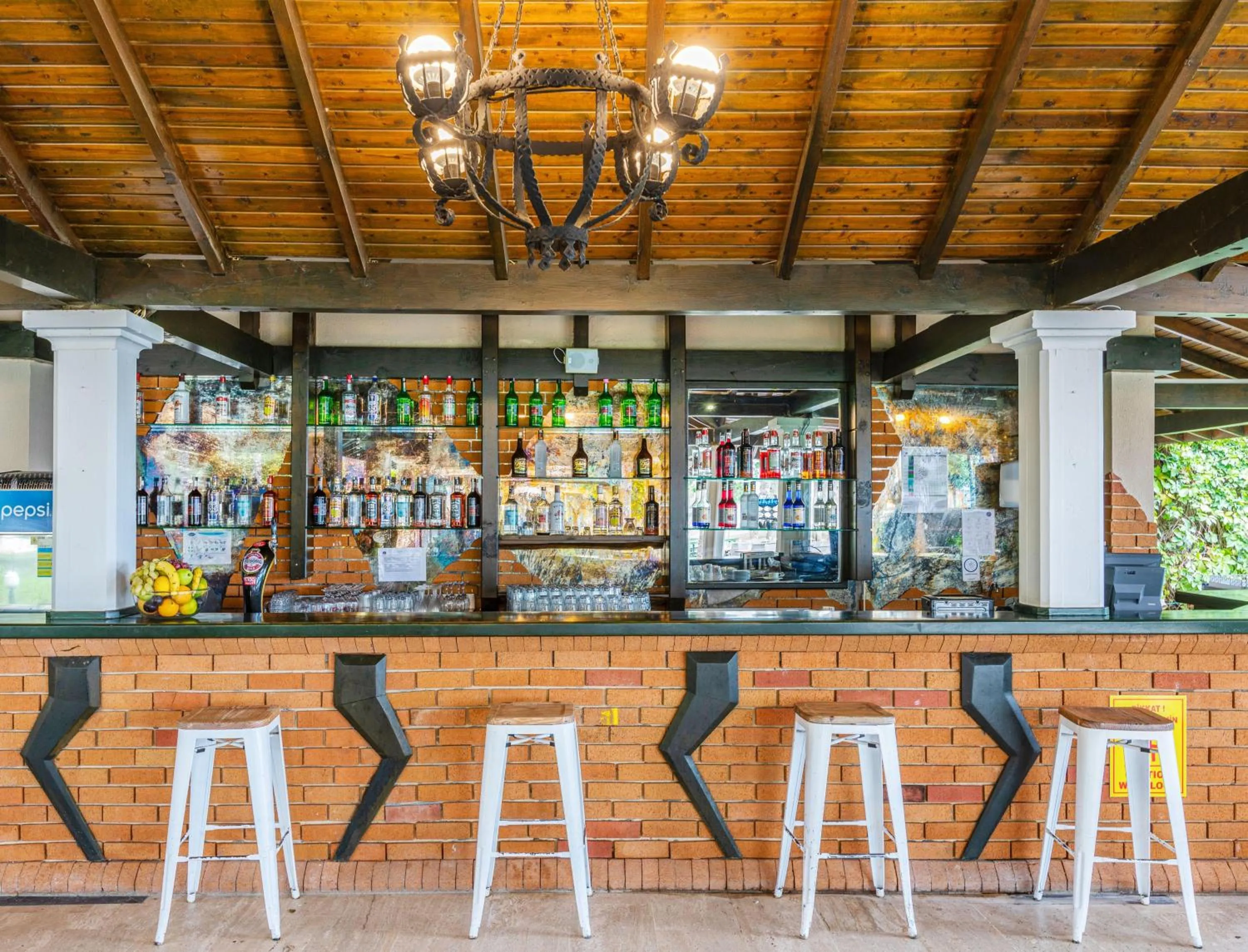 Lounge or bar in Labranda Alantur