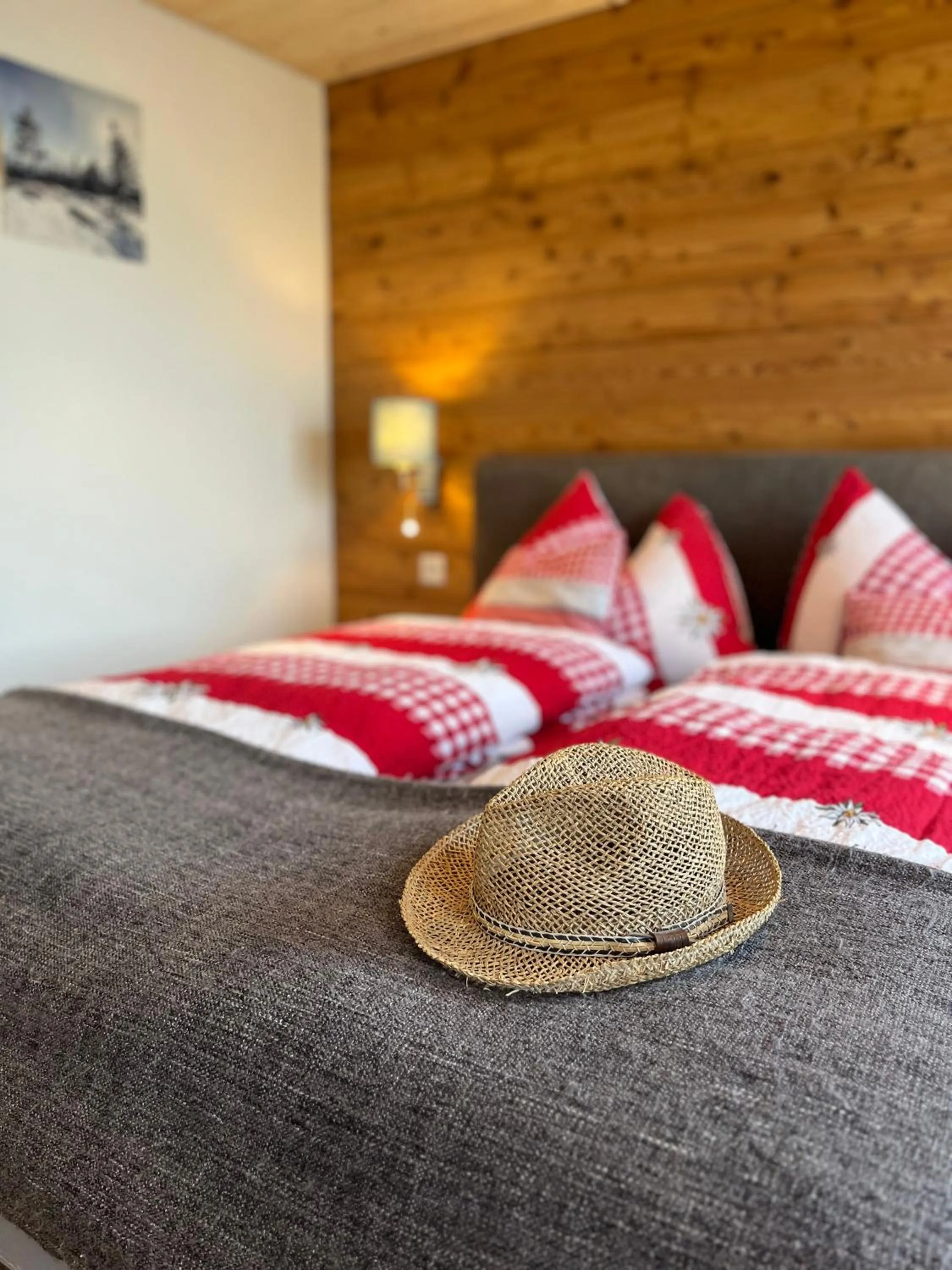 Bed in Berggasthaus Eggberge - Boutique Mountain Hotel - Access via Cablecar