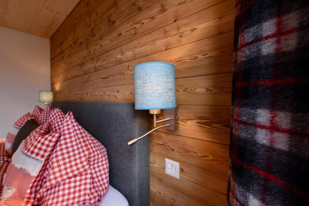 Bed in Berggasthaus Eggberge - Boutique Mountain Hotel - Access via Cablecar