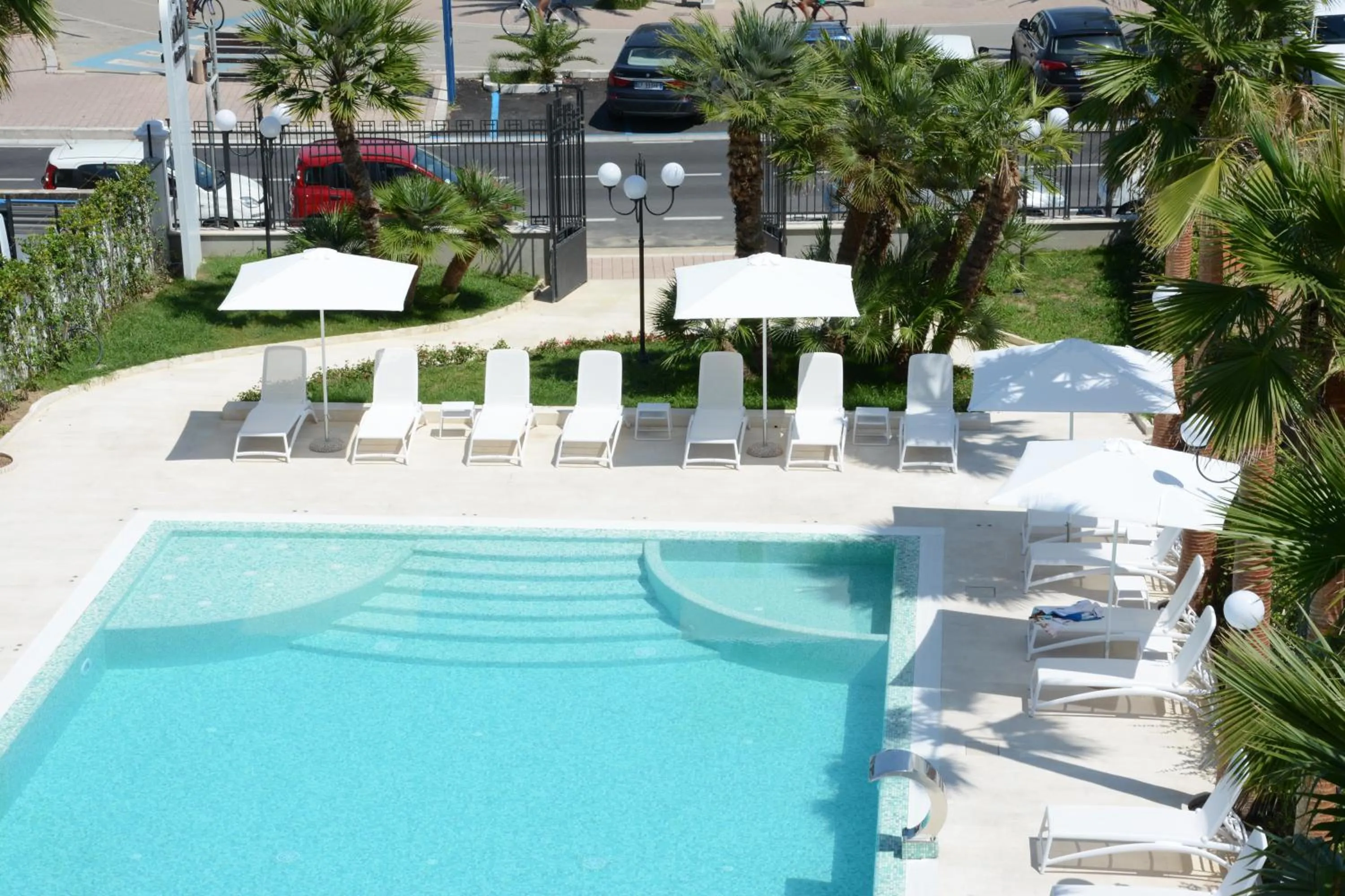 Swimming pool in Residence La Villa