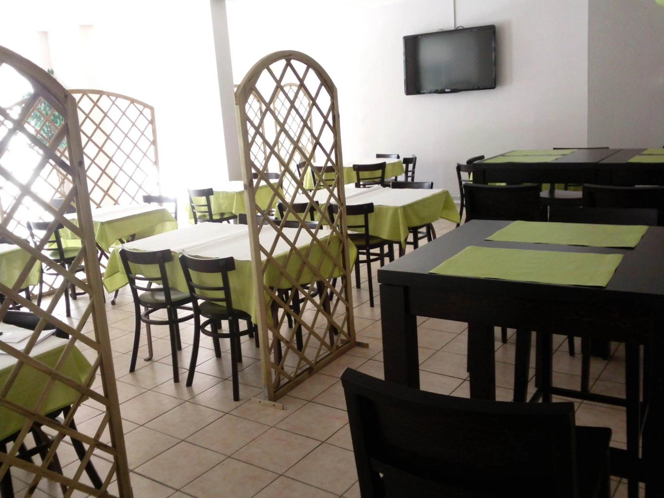 Restaurant/places to eat in Hôtel Residence Les Aiguades