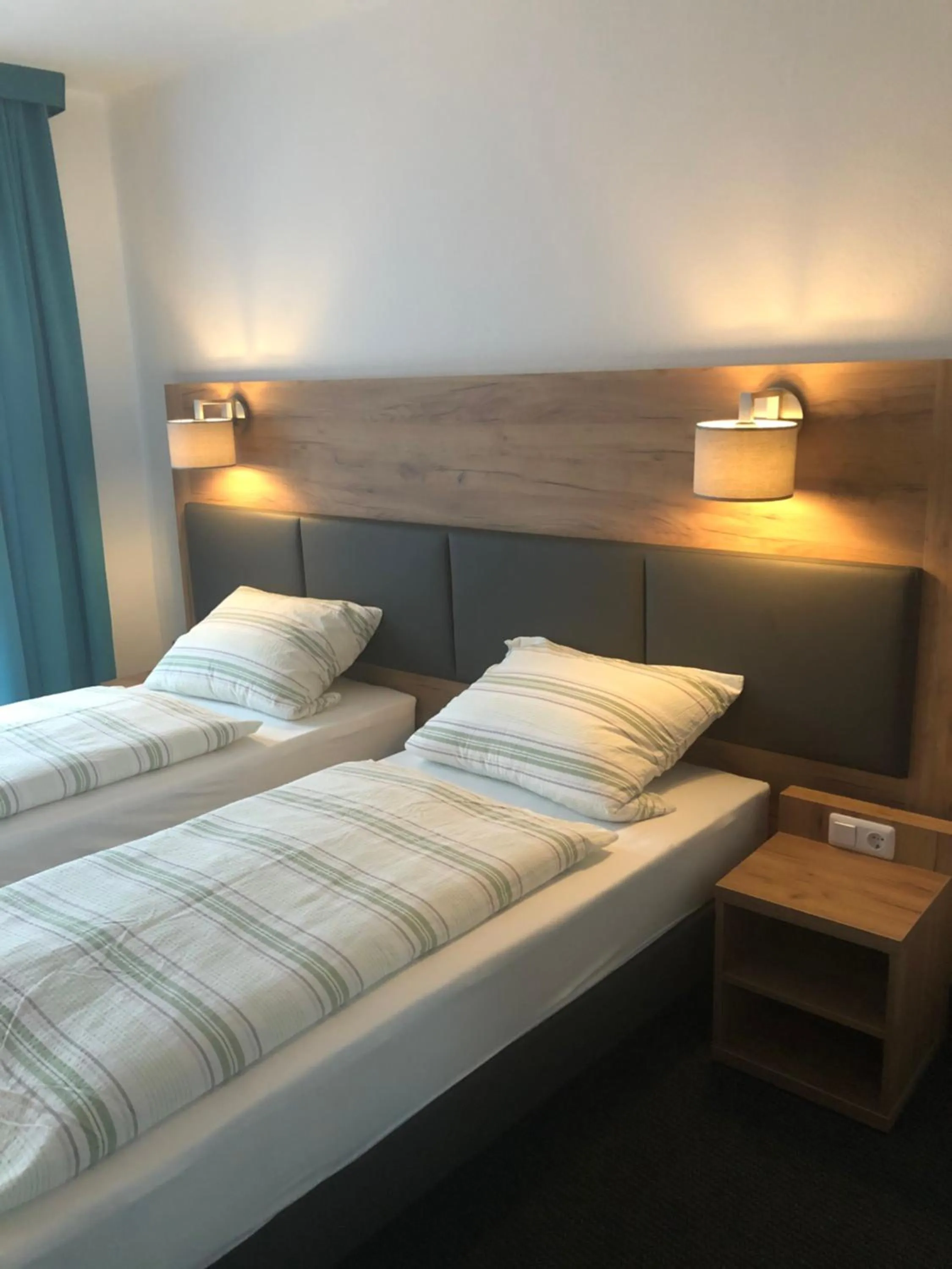 Photo of the whole room, Bed in Burghotel Homberg