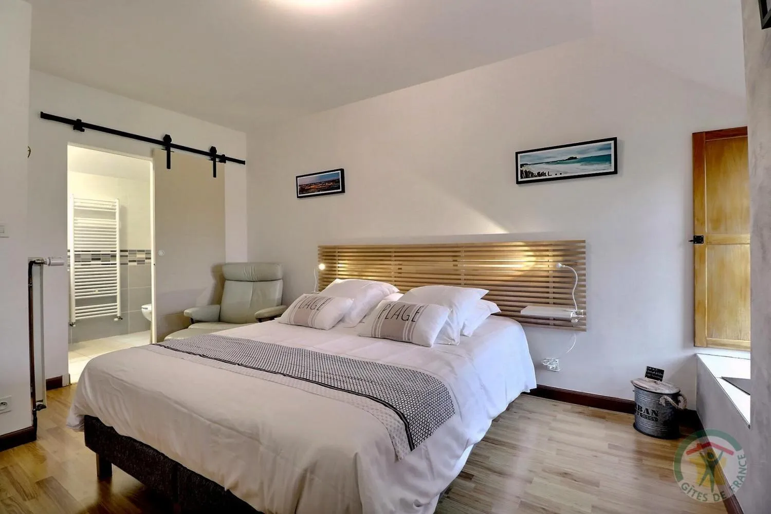 TV and multimedia, Bed in Le Haut Pont de la Baie