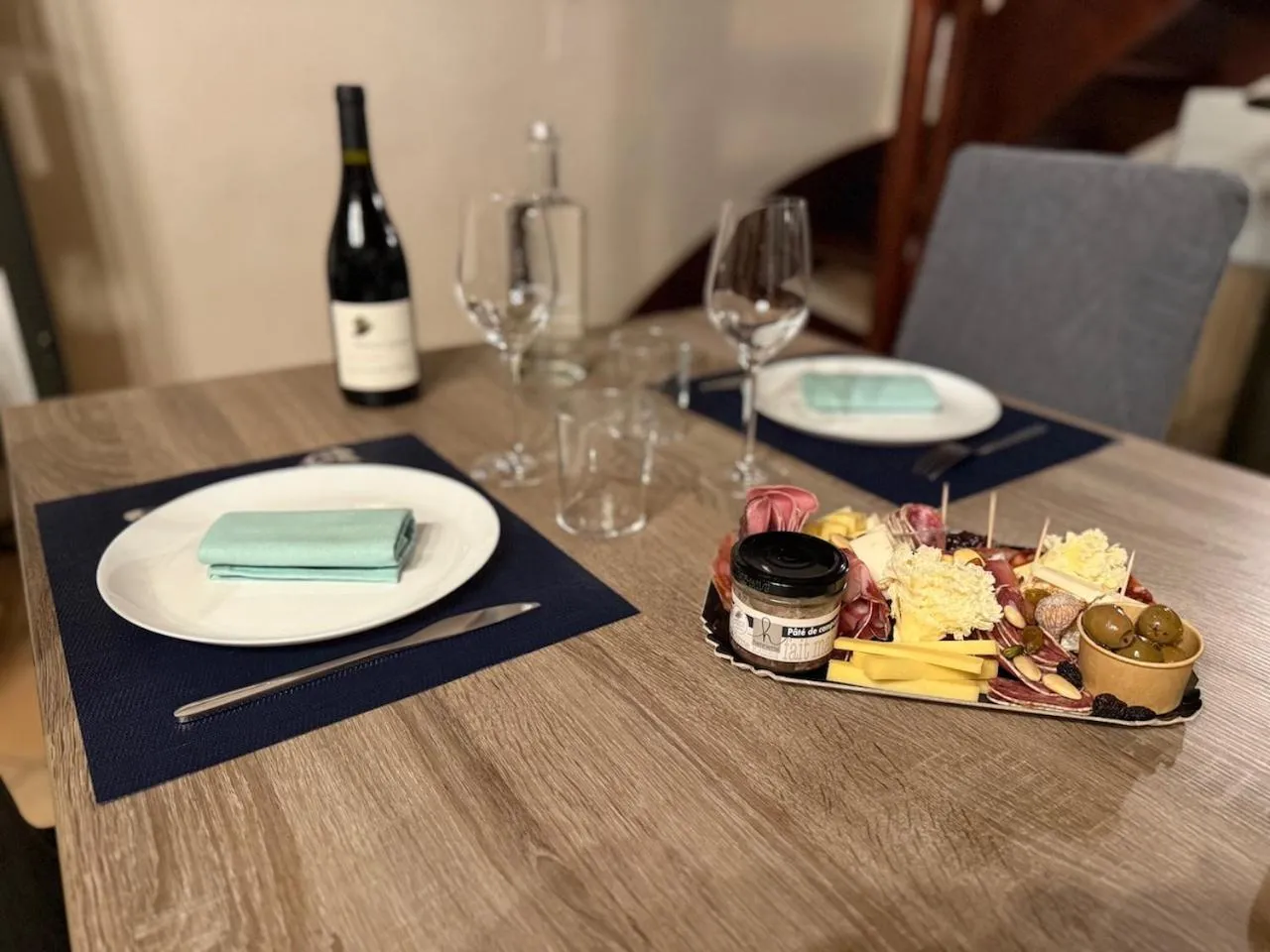 Food and drinks in Le Haut Pont de la Baie