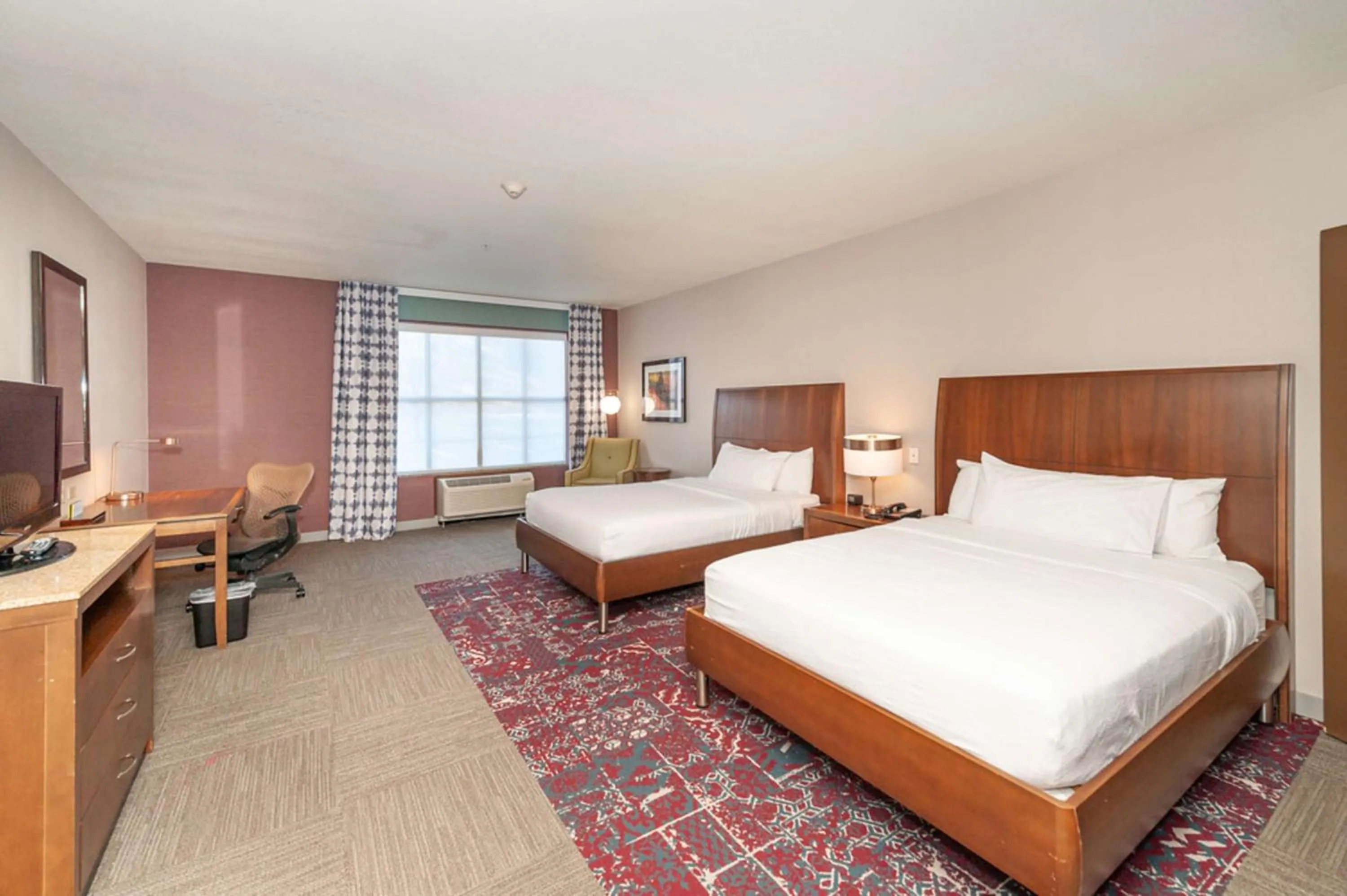 Bed in Hilton Garden Inn Closest Foxwoods