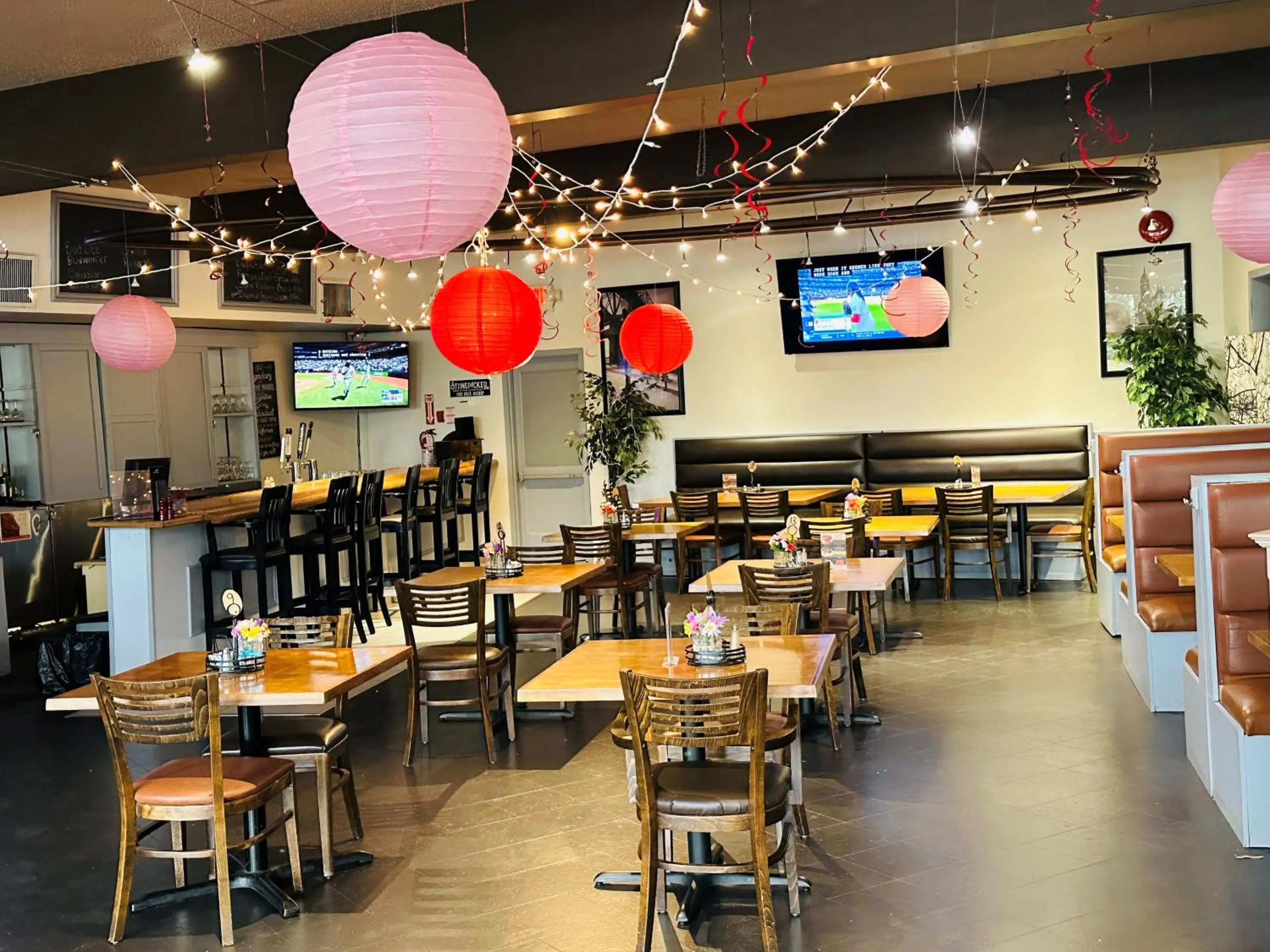 Restaurant/places to eat in Village Inn & Suites