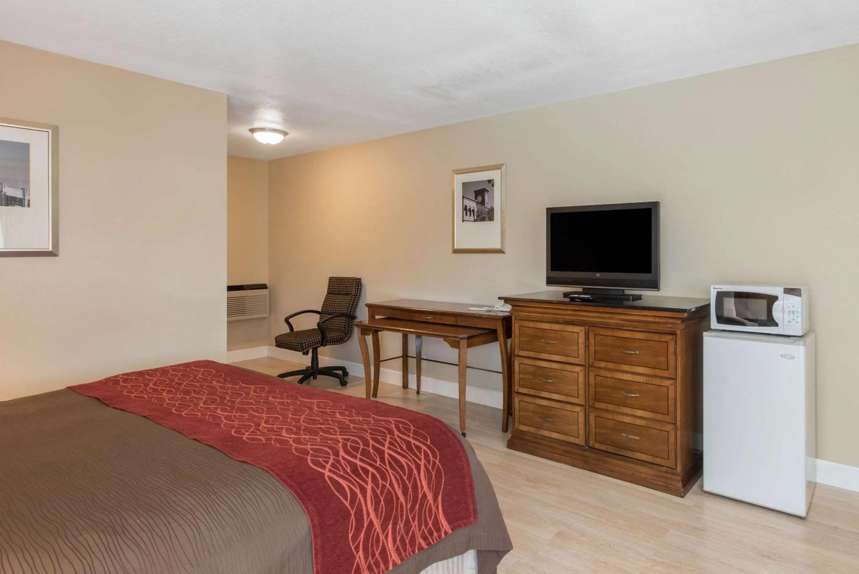 Photo of the whole room in Abode