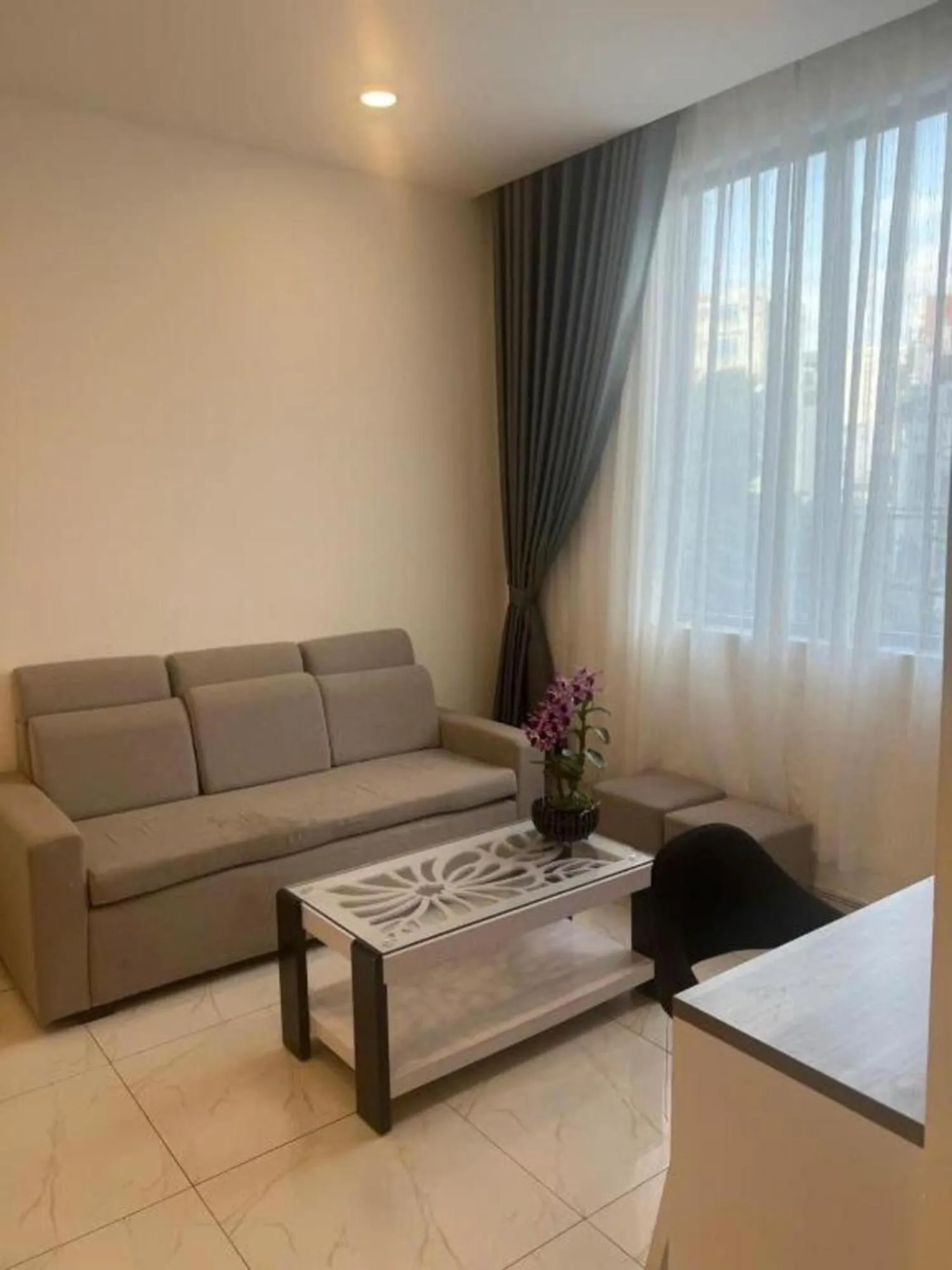 Living room in White Diamond Airport Hotel - TSN