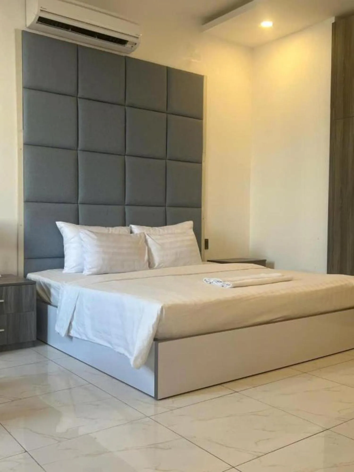 Bed in White Diamond Airport Hotel - TSN