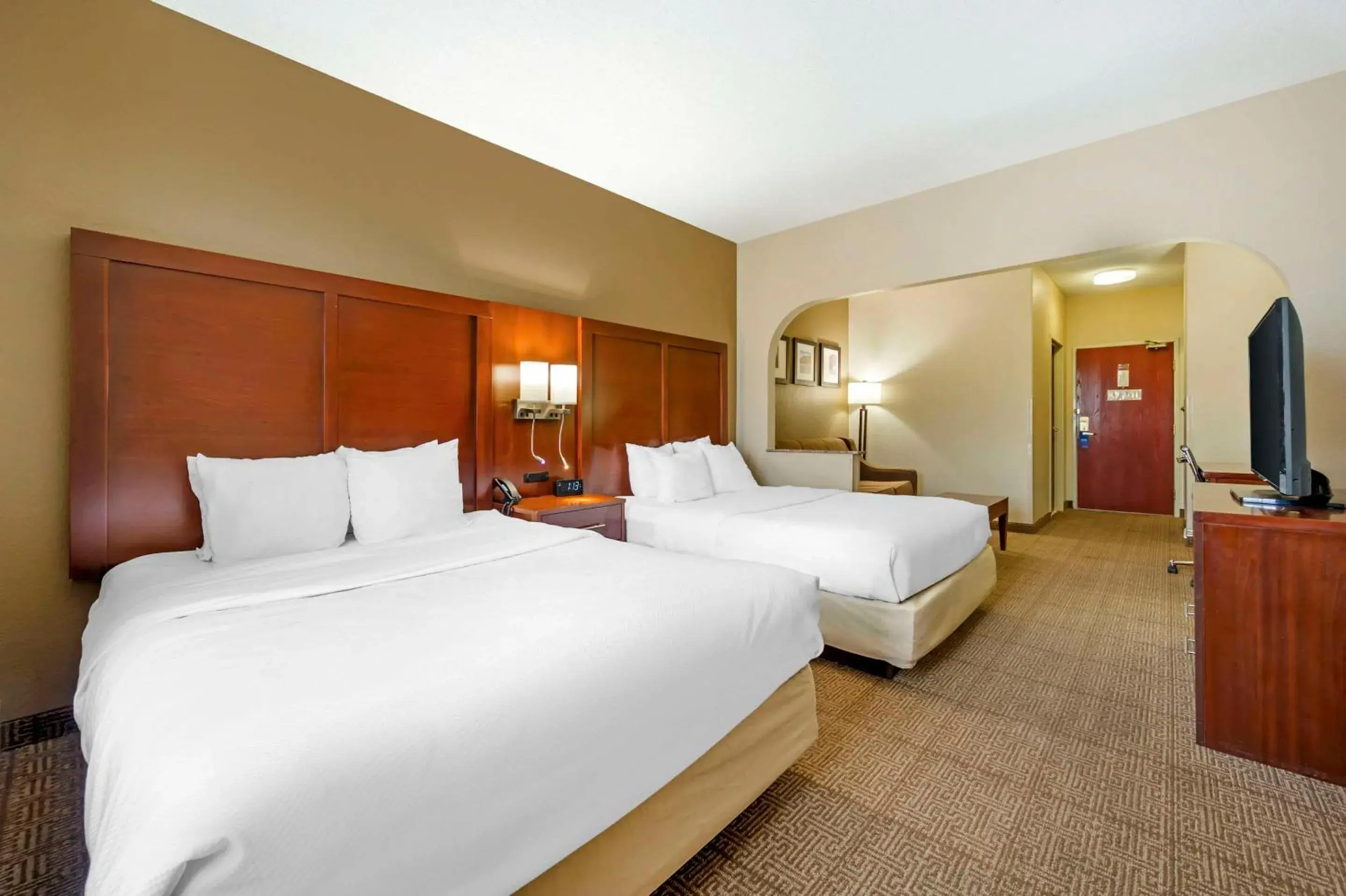 Deluxe Queen Suite with Two Queen Beds and Sofa Bed - Non Smoking in Comfort Suites Deluxe Queen Suite with Two Queen Beds and Sofa Bed - Non Smoking in Comfort Suites