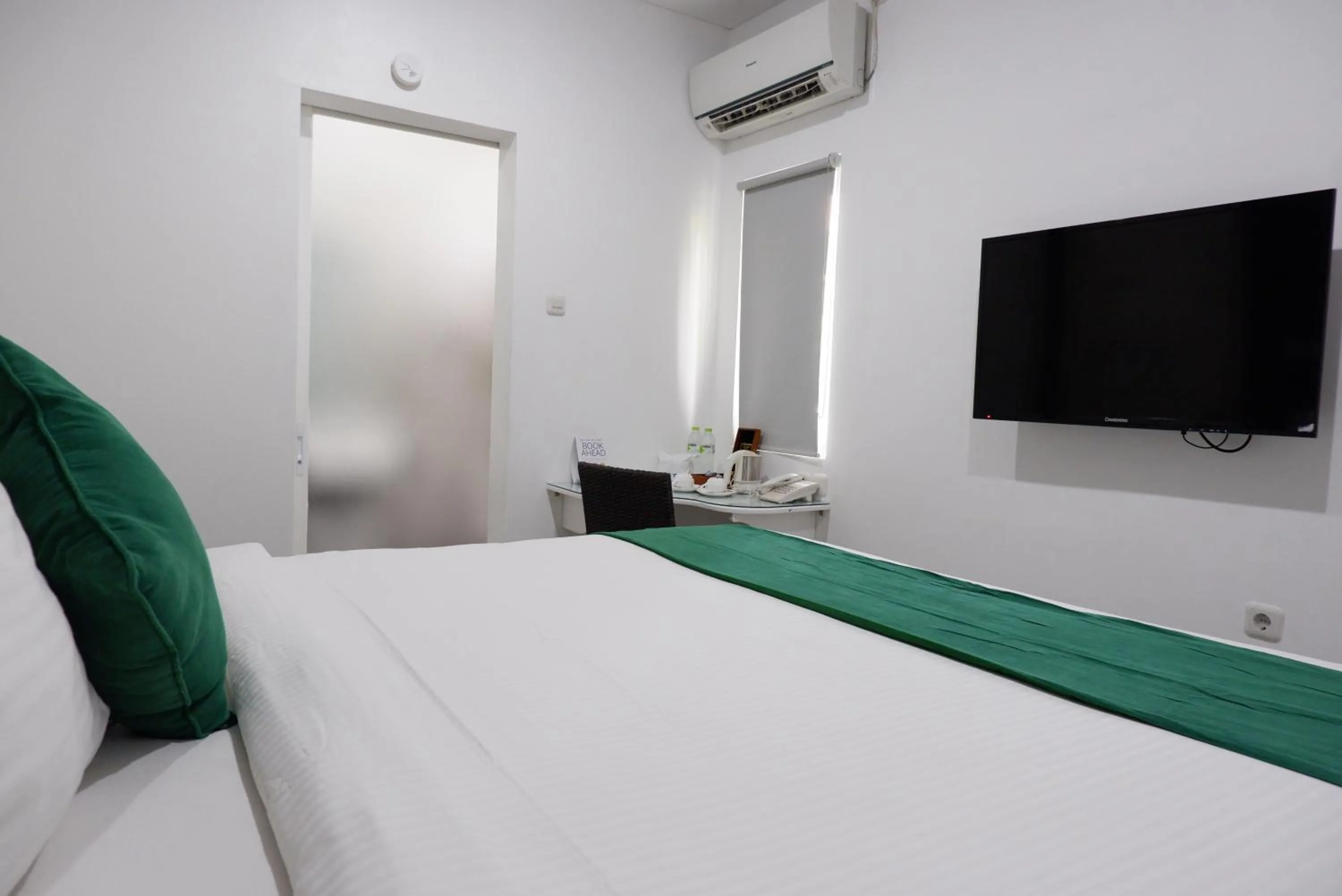 Photo of the whole room, Bed in Ara Inn Bed And Breakfast by ecommerceloka