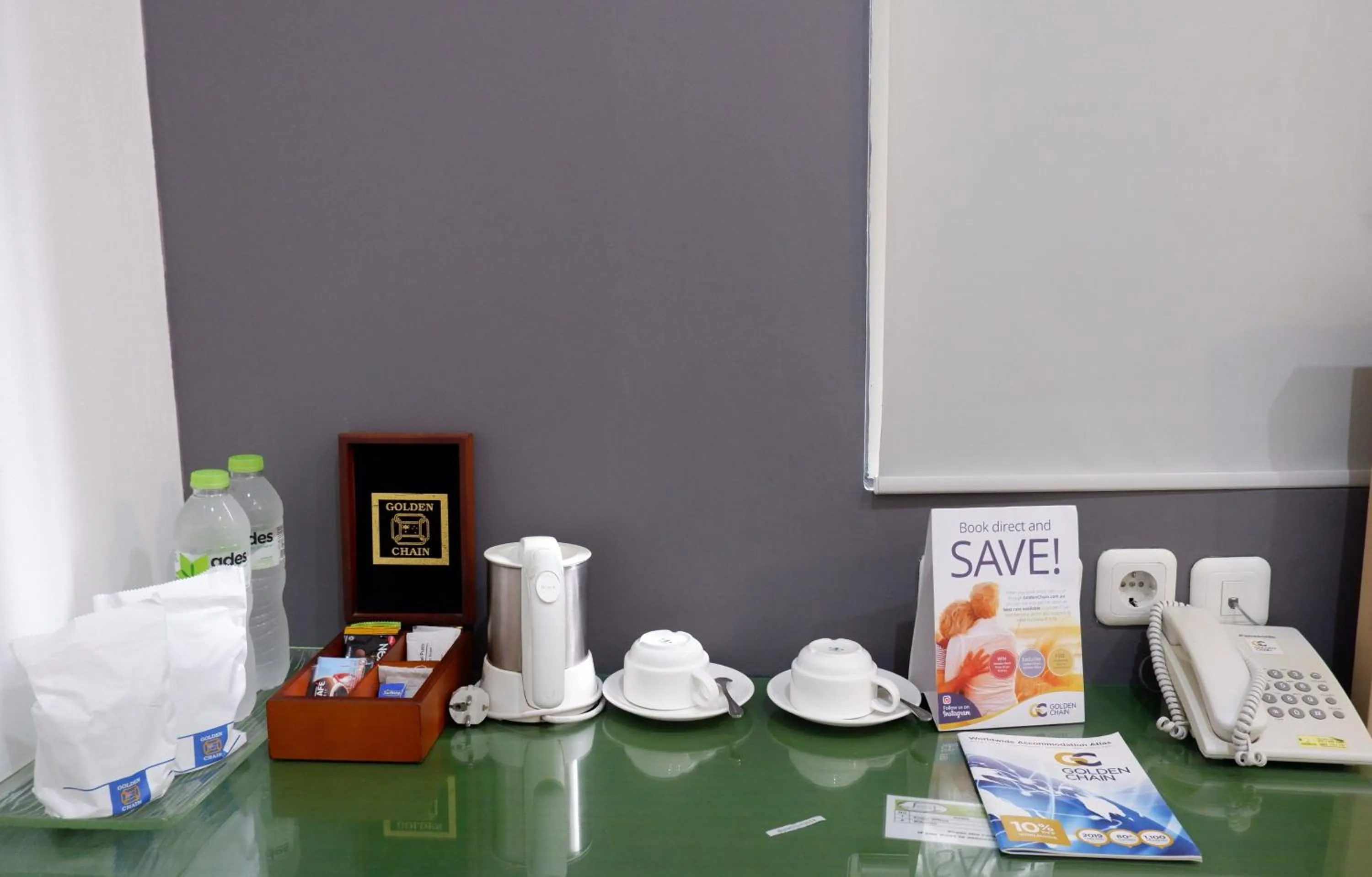 Coffee/tea facilities in Ara Inn Bed And Breakfast by ecommerceloka