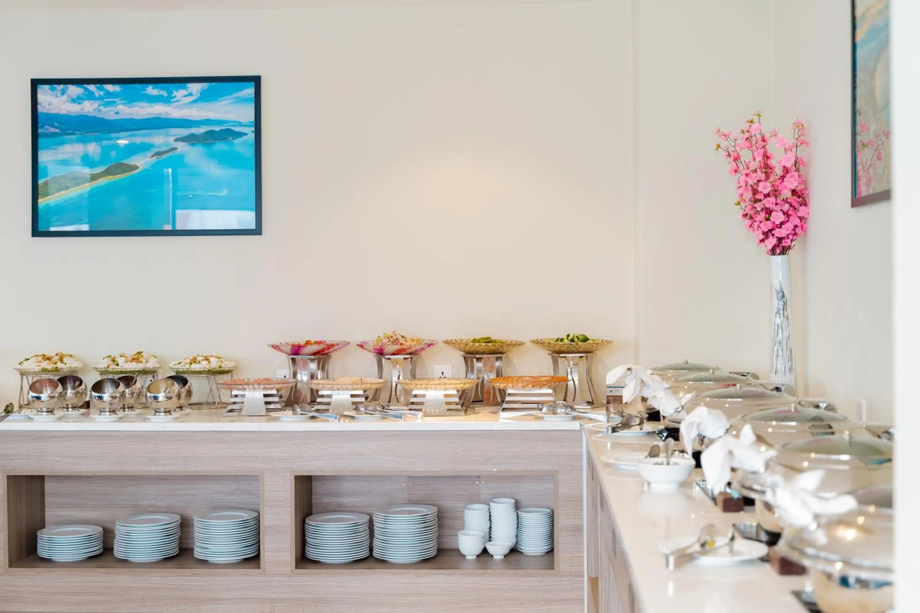 Restaurant/places to eat in ARECA HOTEL NHA TRANG