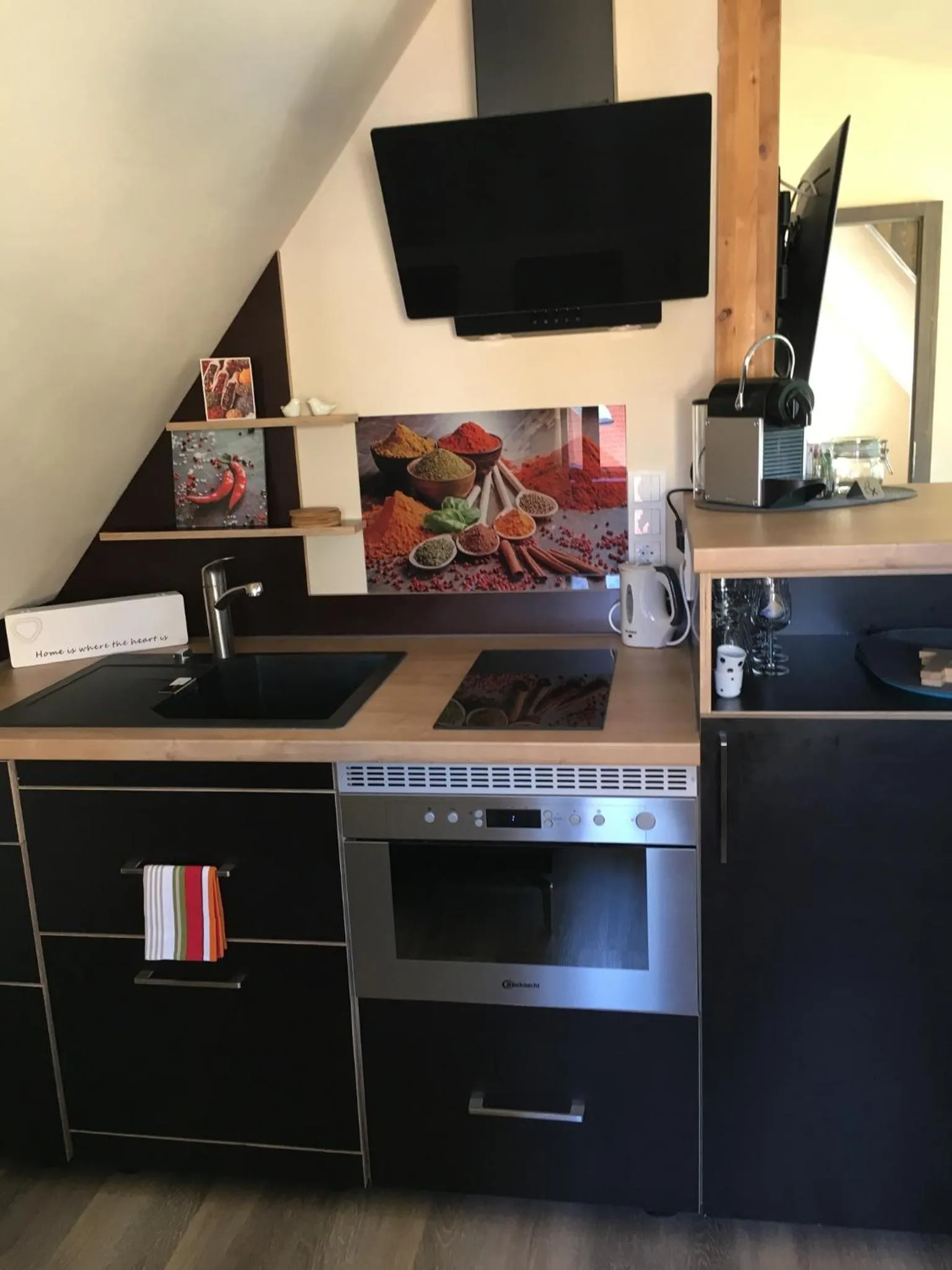 Kitchen or kitchenette in Schmuckkästle am Hafen