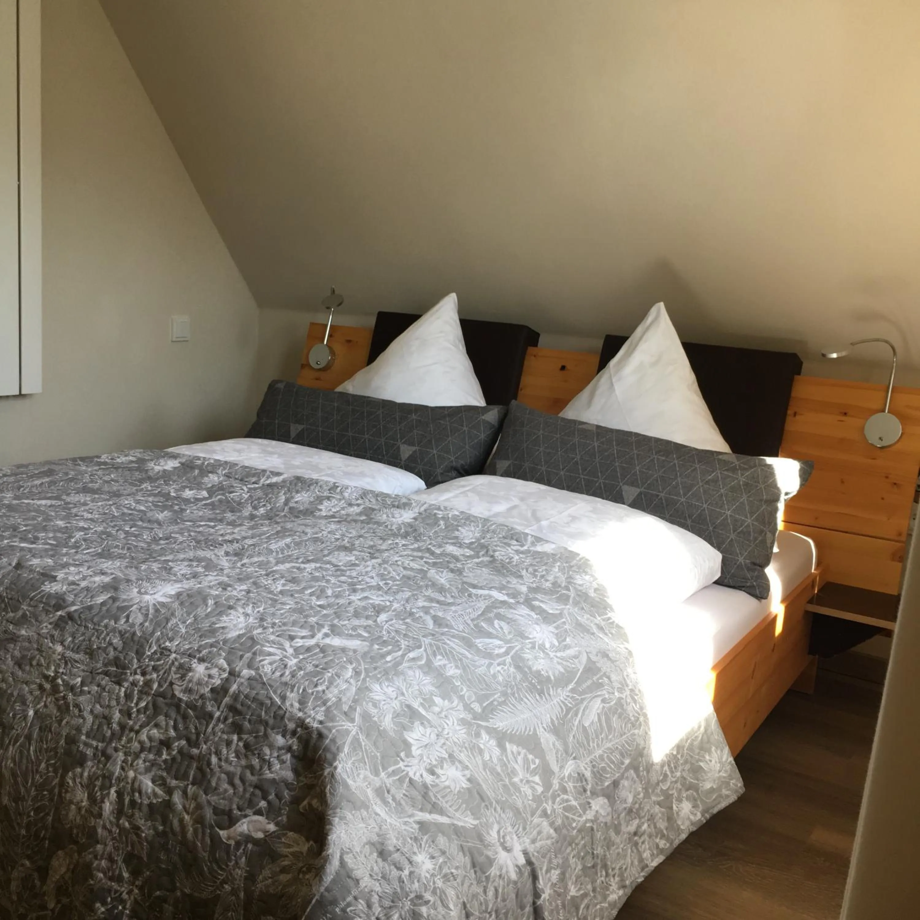 Bedroom, Bed in Schmuckkästle am Hafen