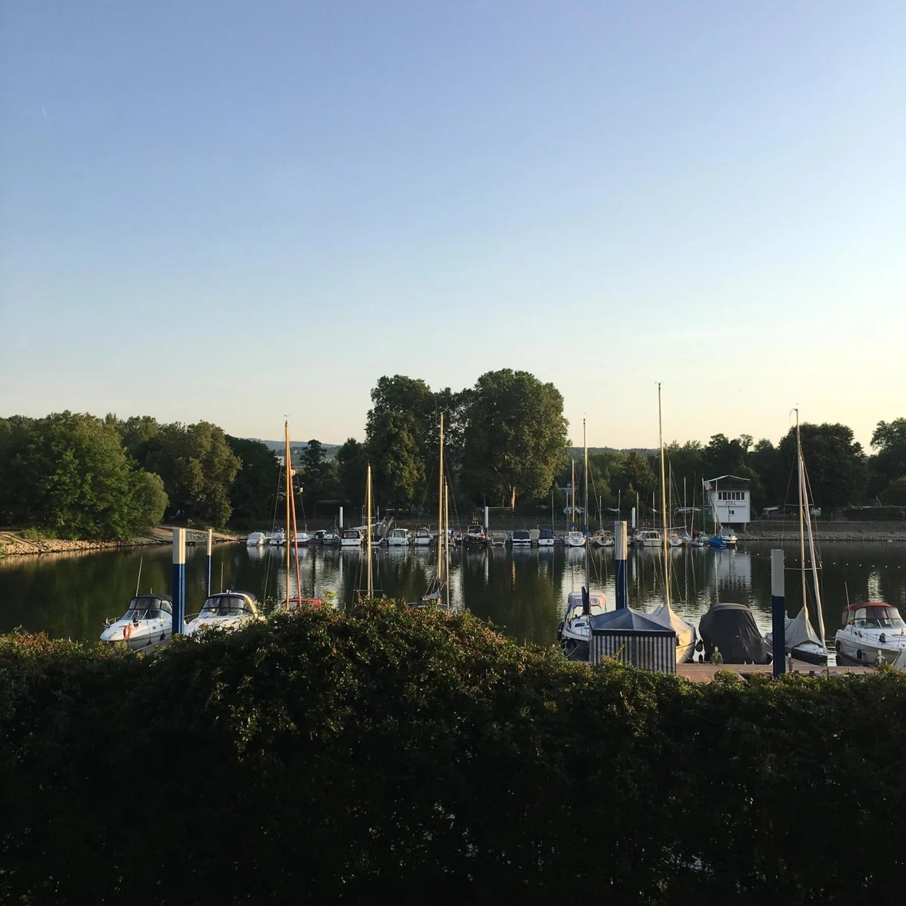 Natural landscape in Schmuckkästle am Hafen