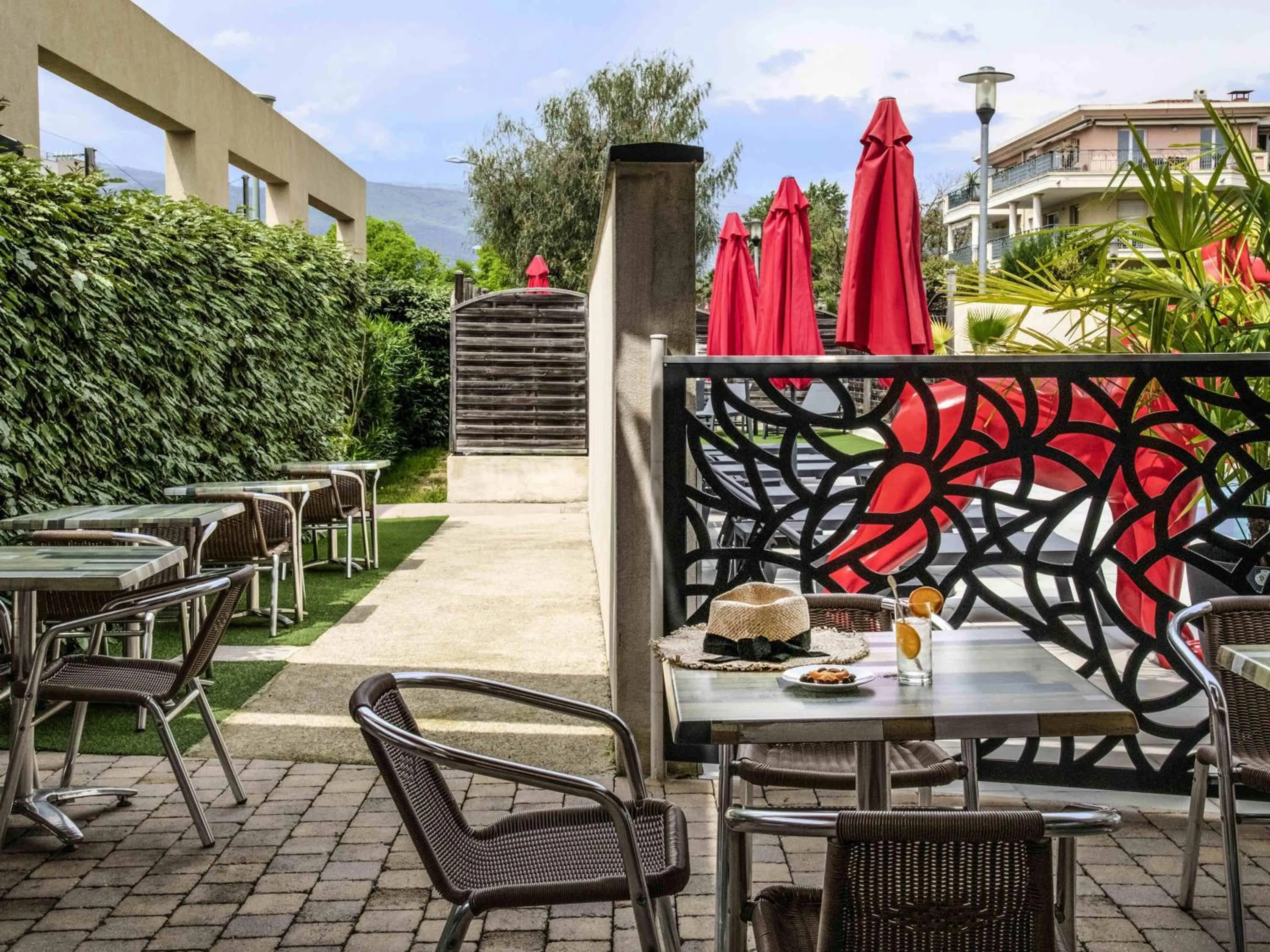 Other in IBIS Cannes Mouans Sartoux Piscine parking gratuit